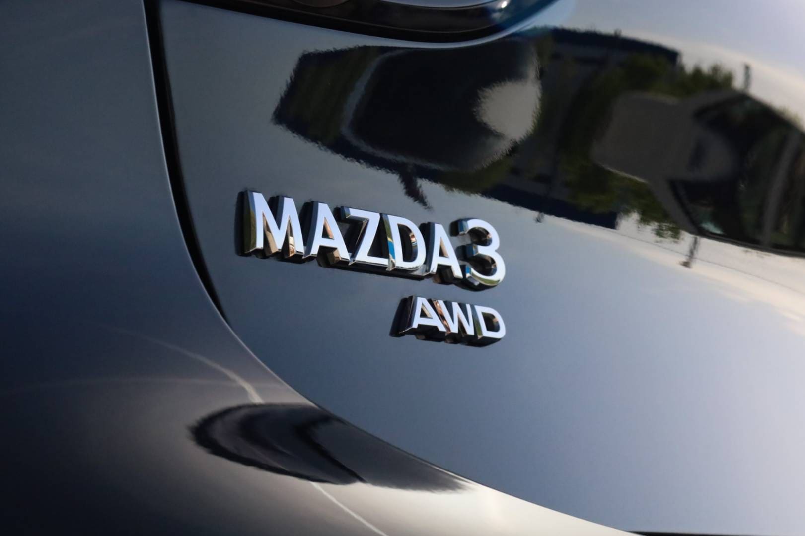 Mazda-3-20-Skyactiv-X180-GT-PlusStyleSoundSafetyLuxury-AT-AWD-60