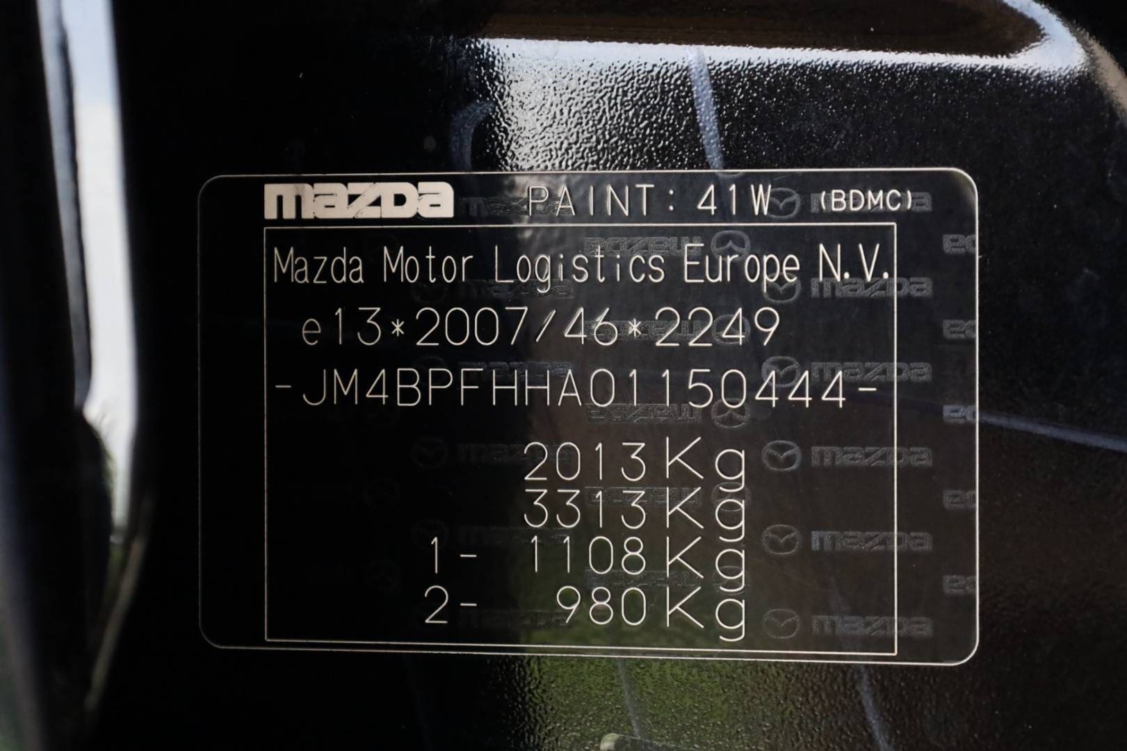 Mazda-3-20-Skyactiv-X180-GT-PlusStyleSoundSafetyLuxury-AT-AWD-62
