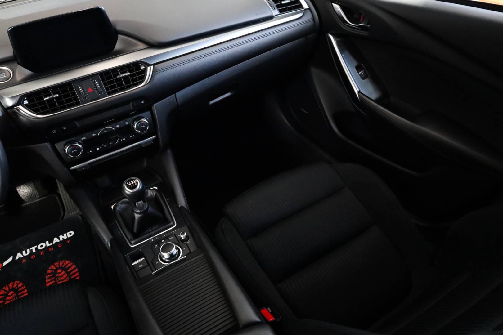 Mazda-6-20-Skyactiv-G-Revolution-13