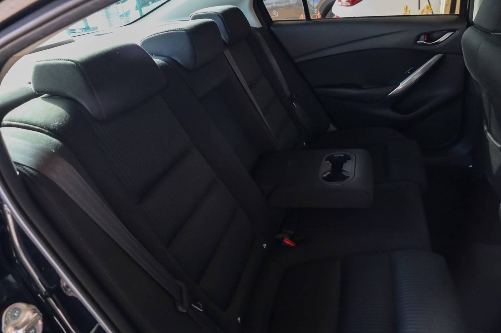 Mazda-6-20-Skyactiv-G-Revolution-42