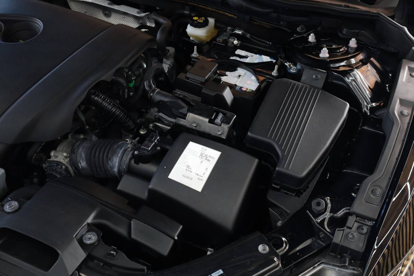 Mazda-6-20-Skyactiv-G-Revolution-48