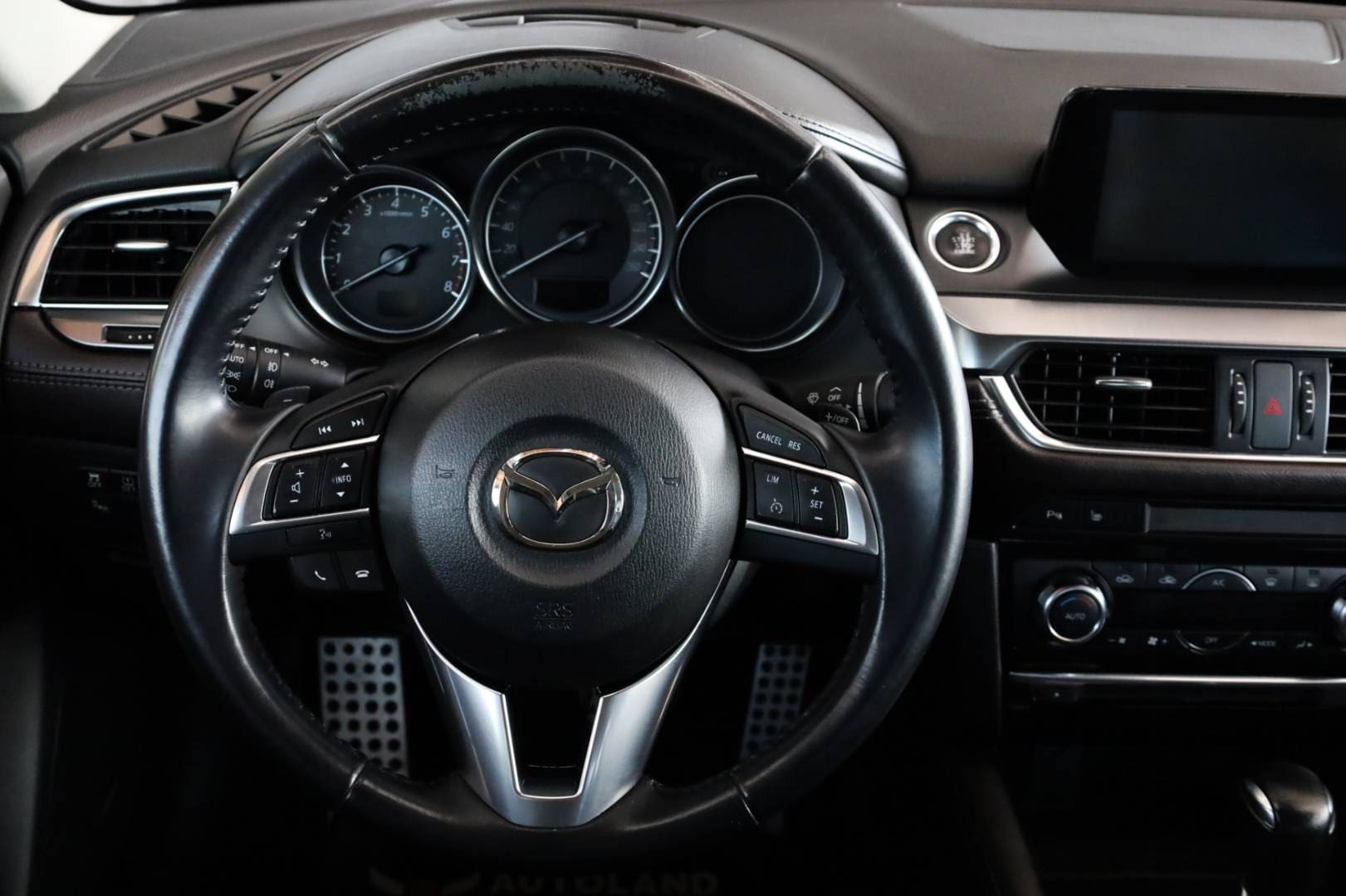Mazda-6-25-Skyactiv-G-Revolution-TOP-AT-16