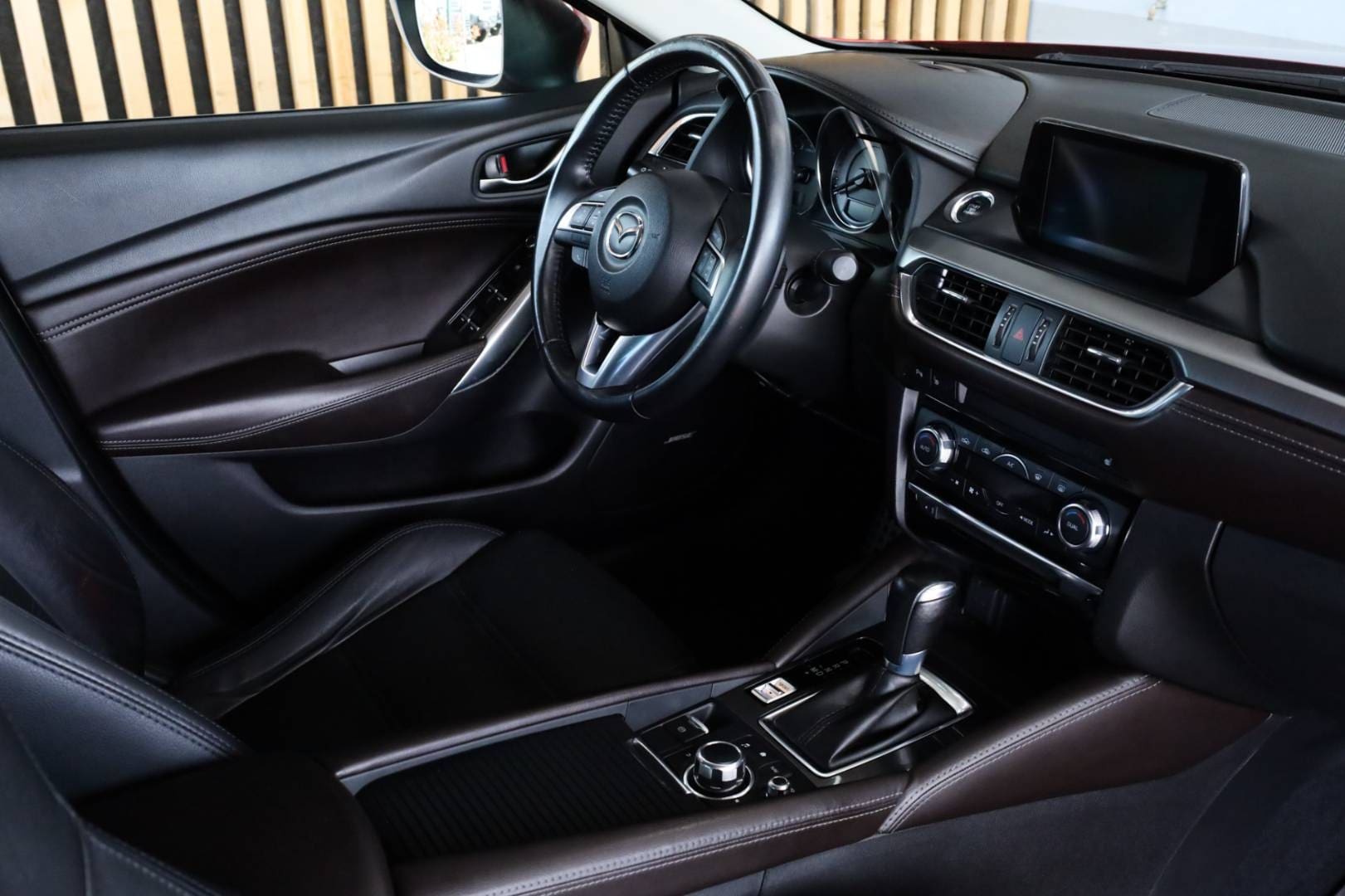 Mazda-6-25-Skyactiv-G-Revolution-TOP-AT-48