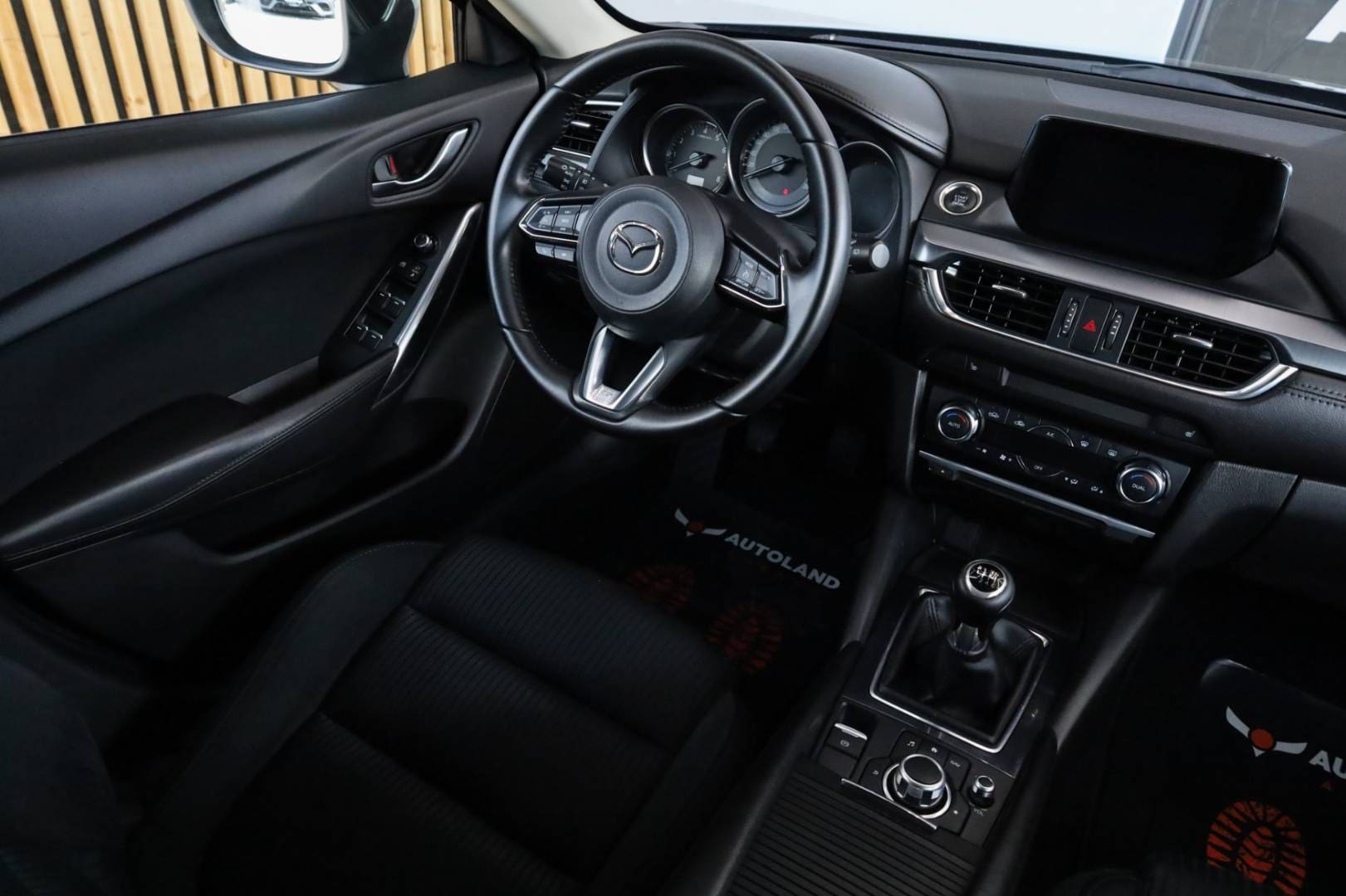 Mazda-6-Combi-Wagon-20-Skyactiv-G-Attraction-14