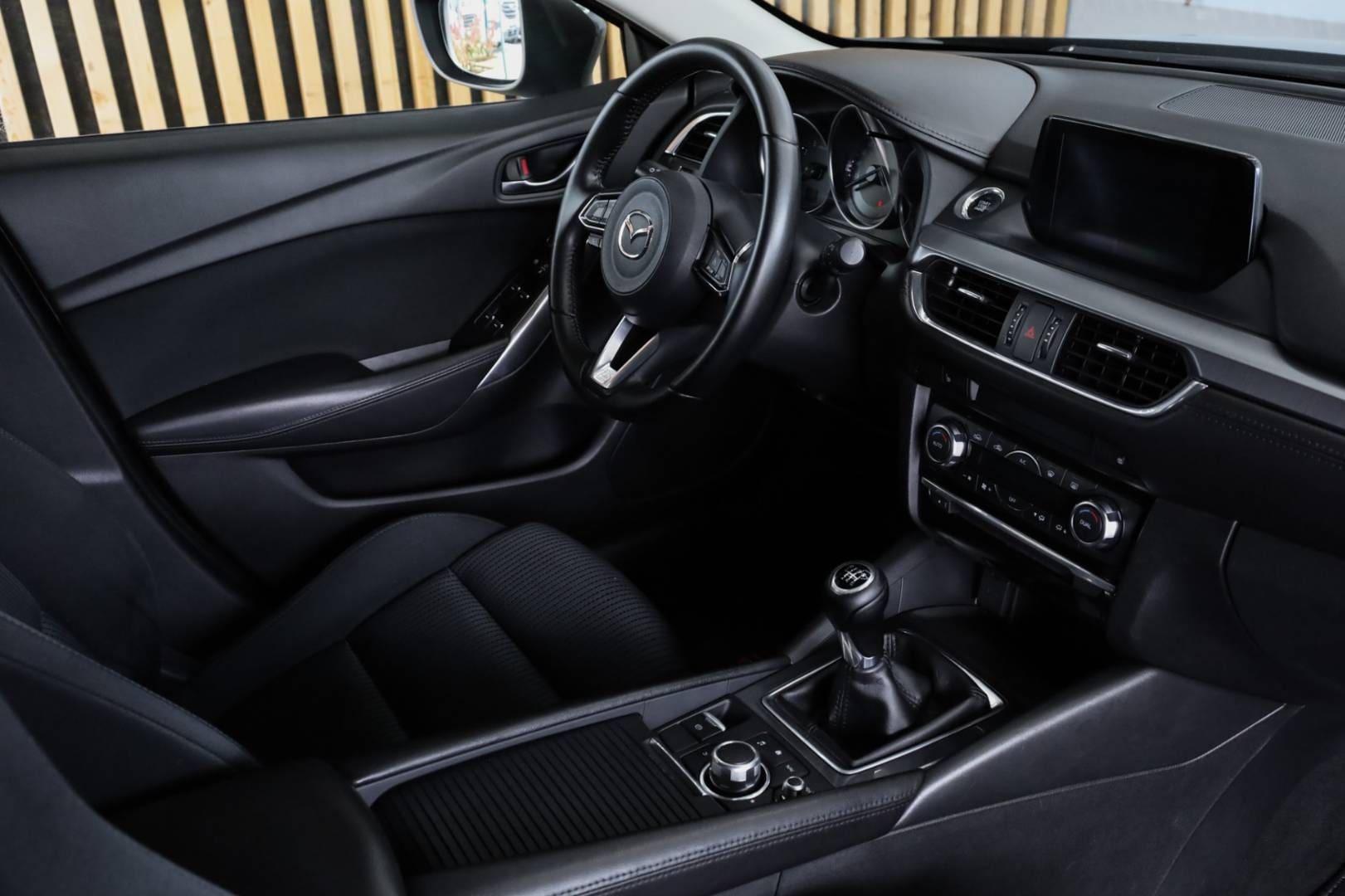 Mazda-6-Combi-Wagon-20-Skyactiv-G-Attraction-43