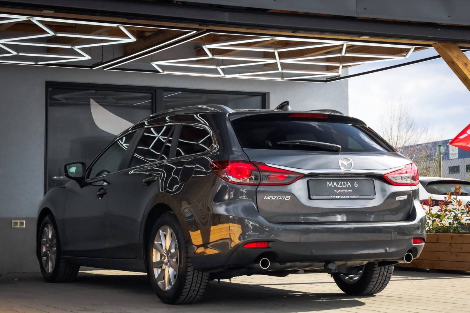 Mazda-6-Combi-Wagon-20-Skyactiv-G-Attraction-8
