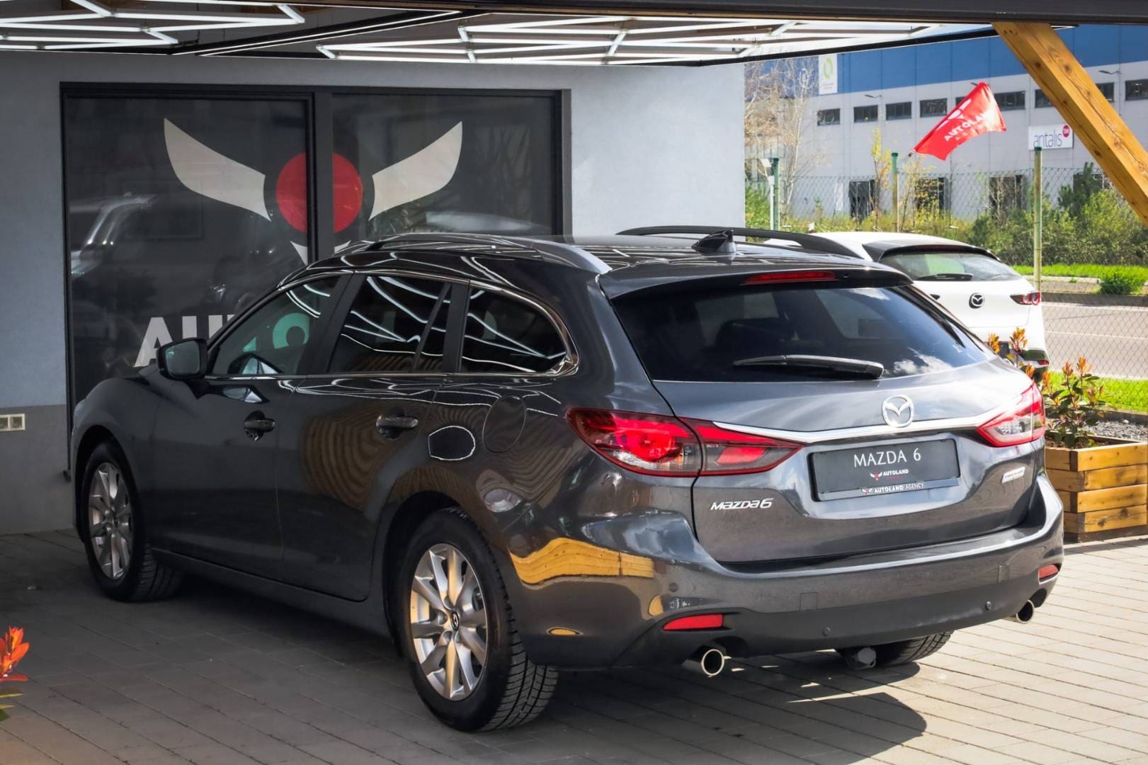 Mazda-6-Combi-Wagon-20-Skyactiv-G-Attraction-9