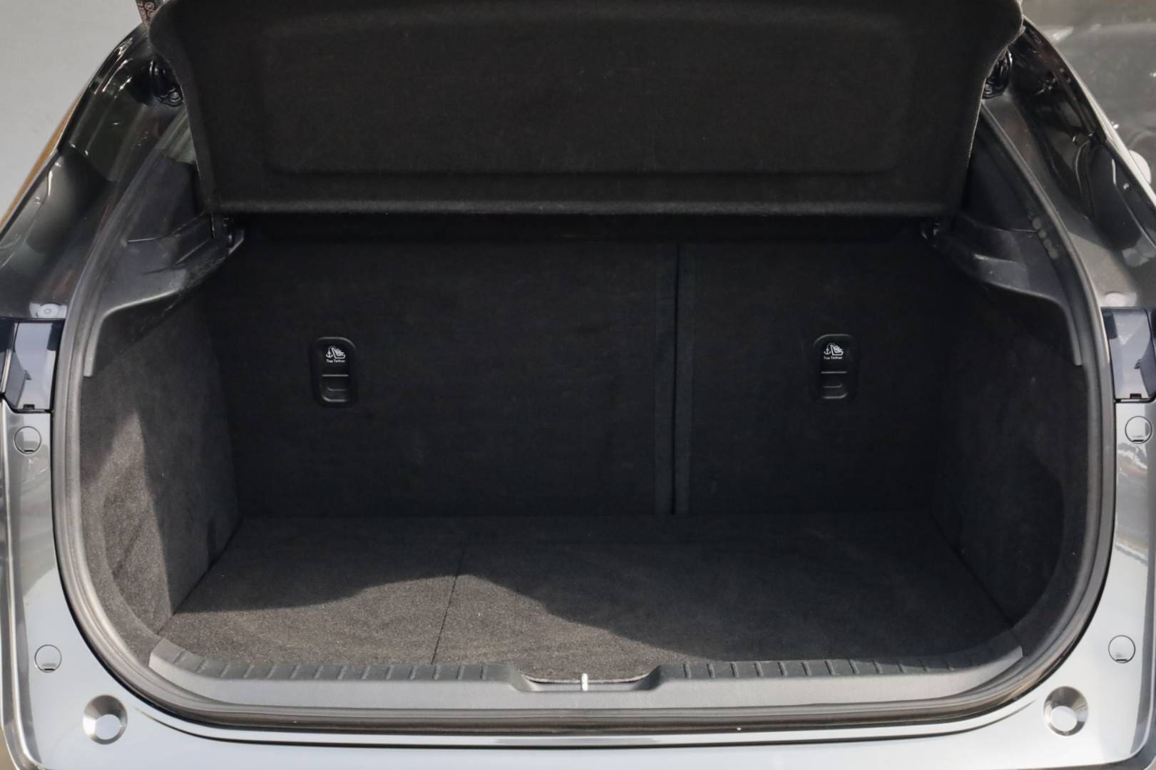 Mazda-CX-30-20-Skyactiv-G122-PlusStyleSafety-39
