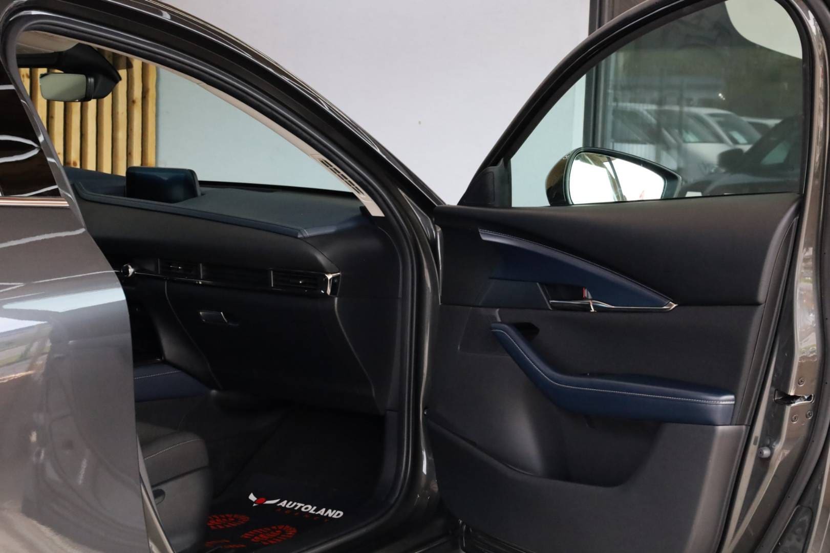 Mazda-CX-30-20-Skyactiv-G122-PlusStyleSafety-44