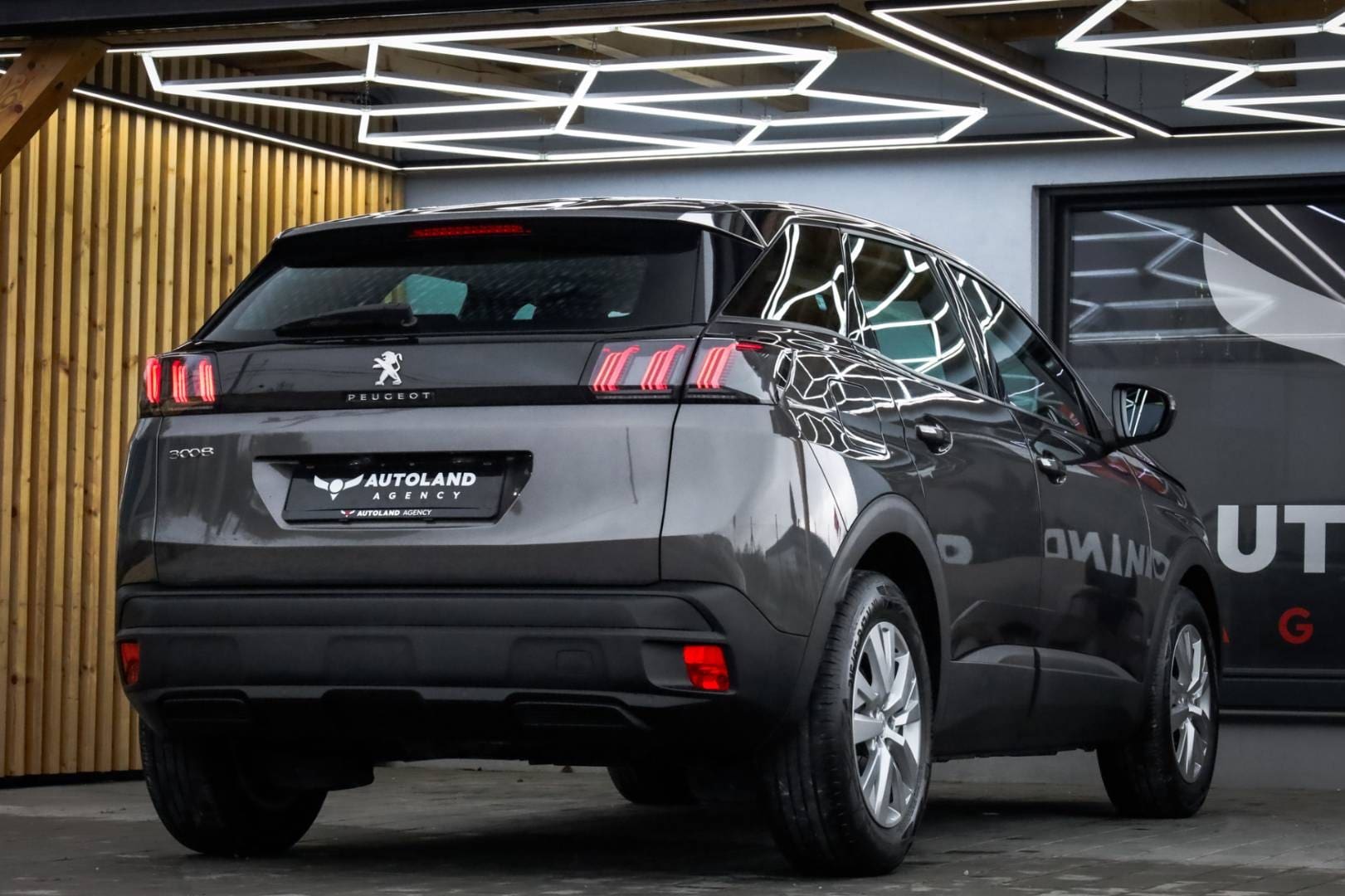Peugeot-3008-15-BlueHDi-130k-Active-Business-5
