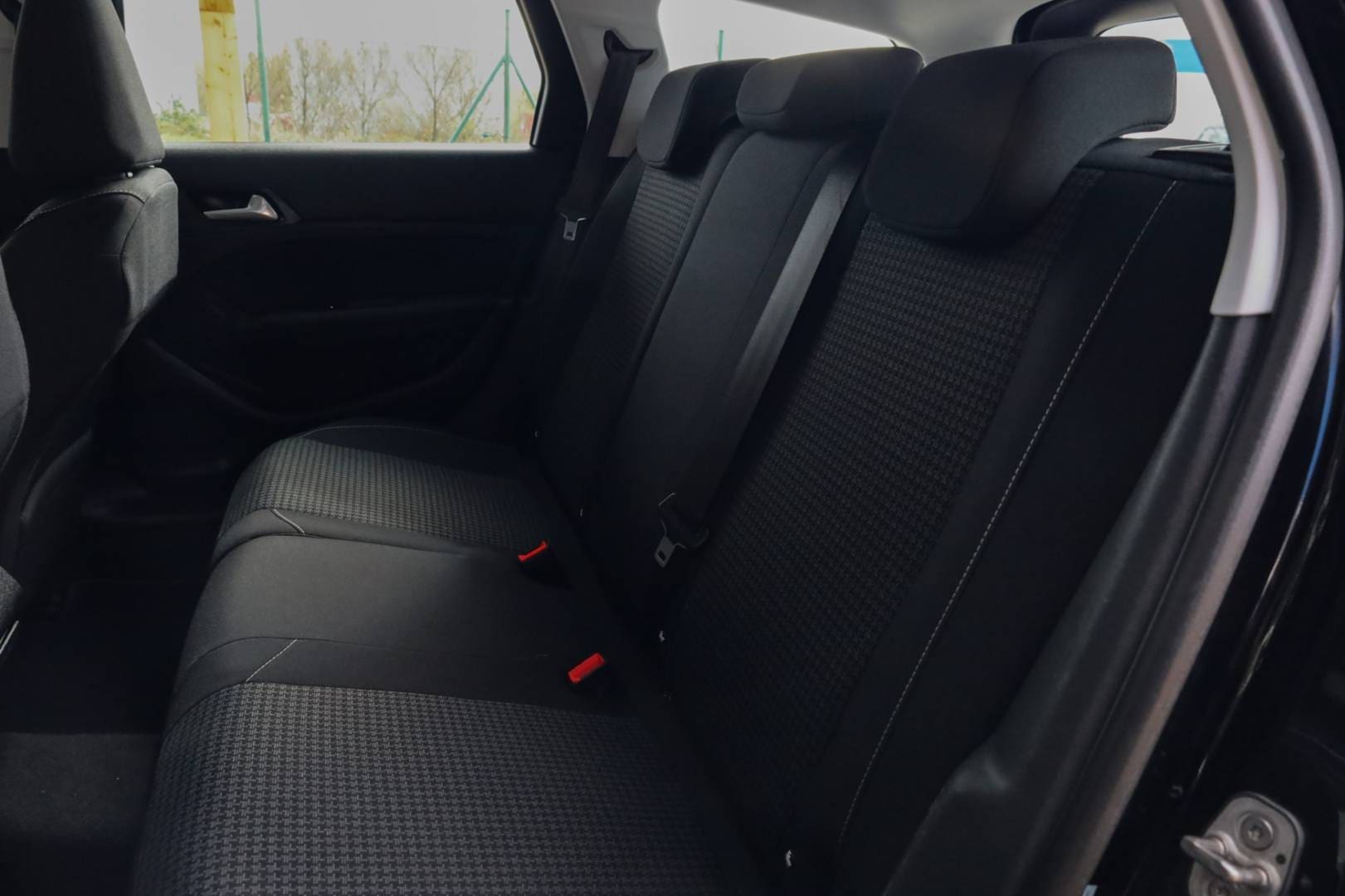 Peugeot-308-BreakSW-15-BlueHDi-SS-Active-EAT8-40