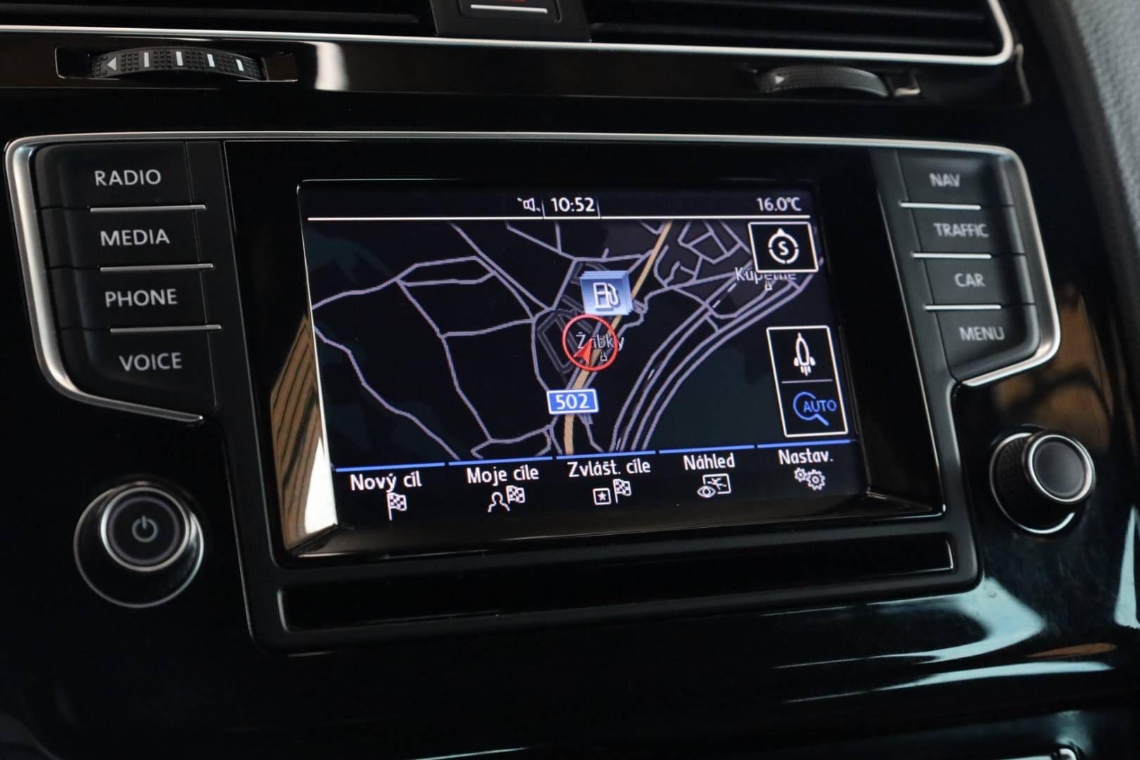Volkswagen-Golf-Variant-20-TDI-BMT-R-Line-Comfortline-4MOTION-24