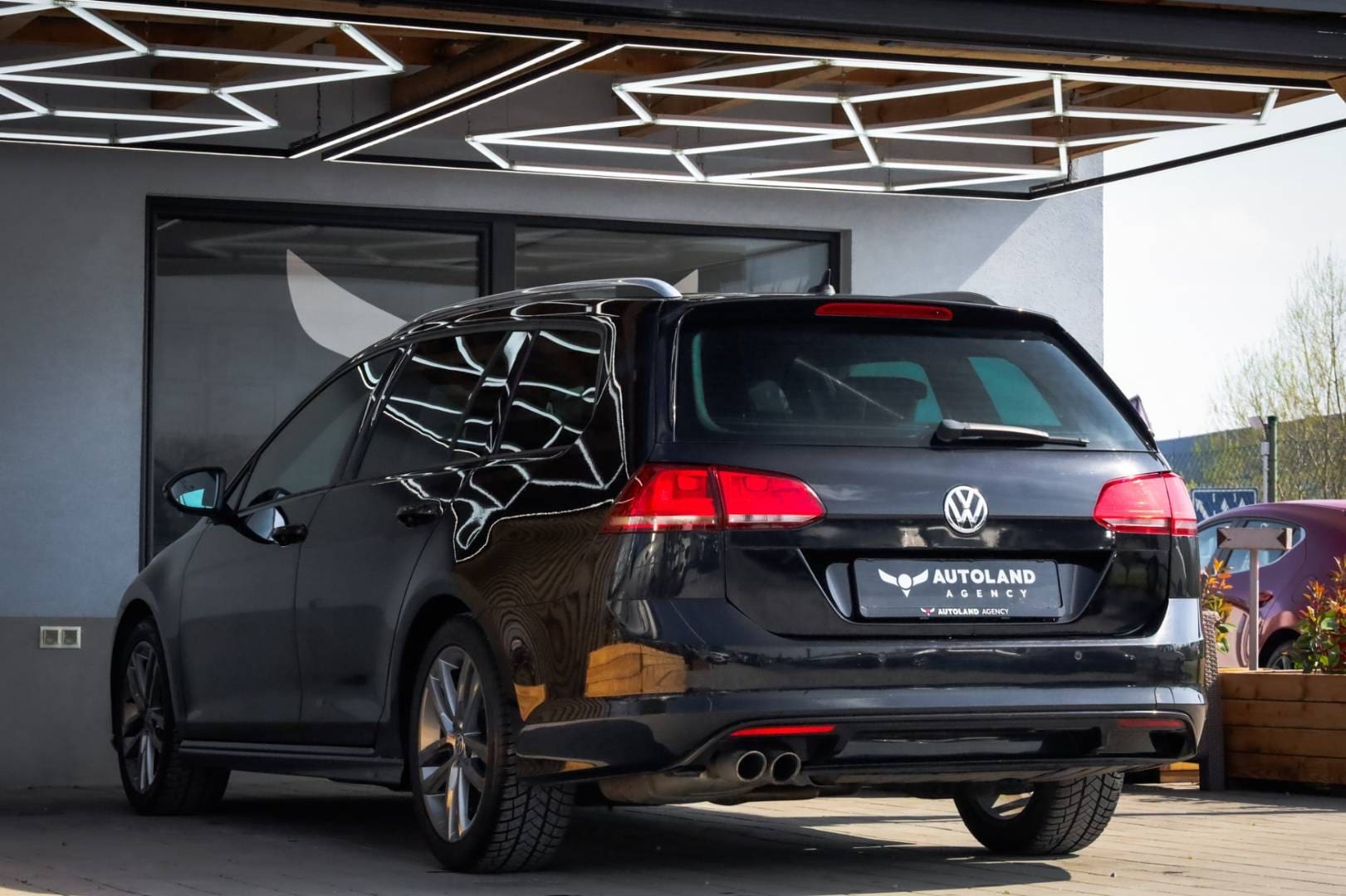 Volkswagen-Golf-Variant-20-TDI-BMT-R-Line-Comfortline-4MOTION-8