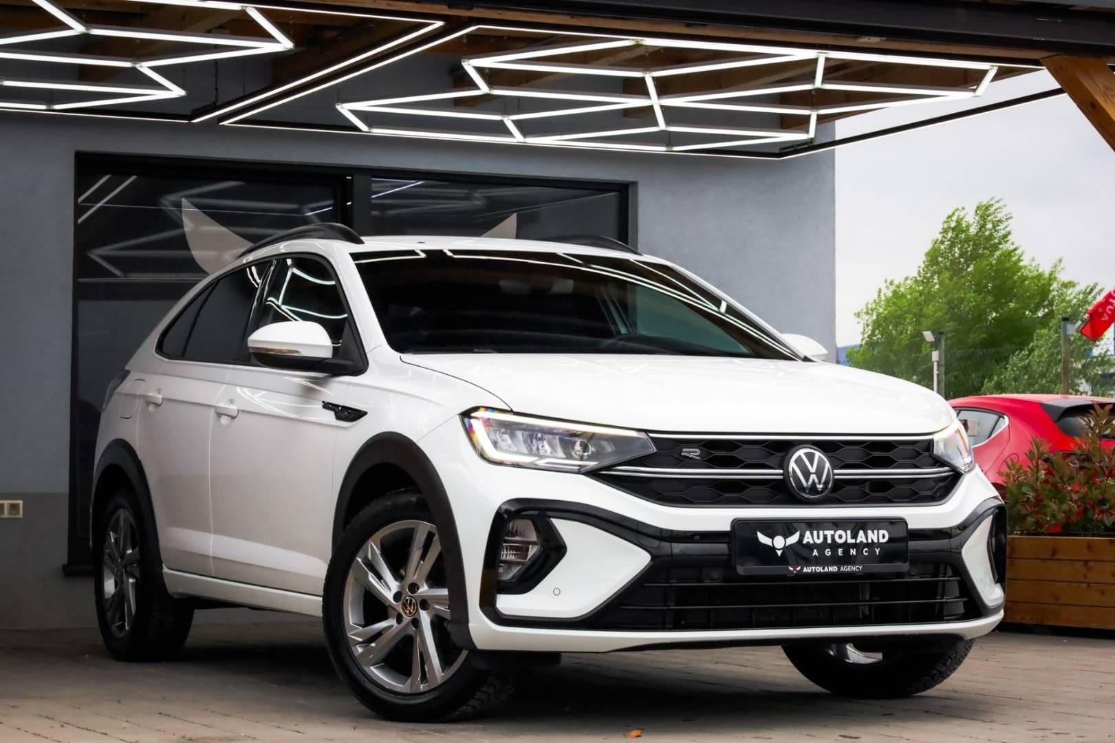 Volkswagen-Taigo-10-TSI-R-Line-DSG-3