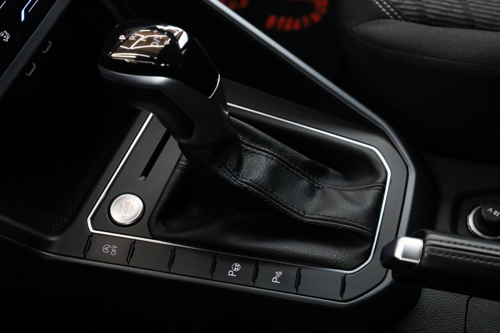 Volkswagen-Taigo-10-TSI-R-Line-DSG-41