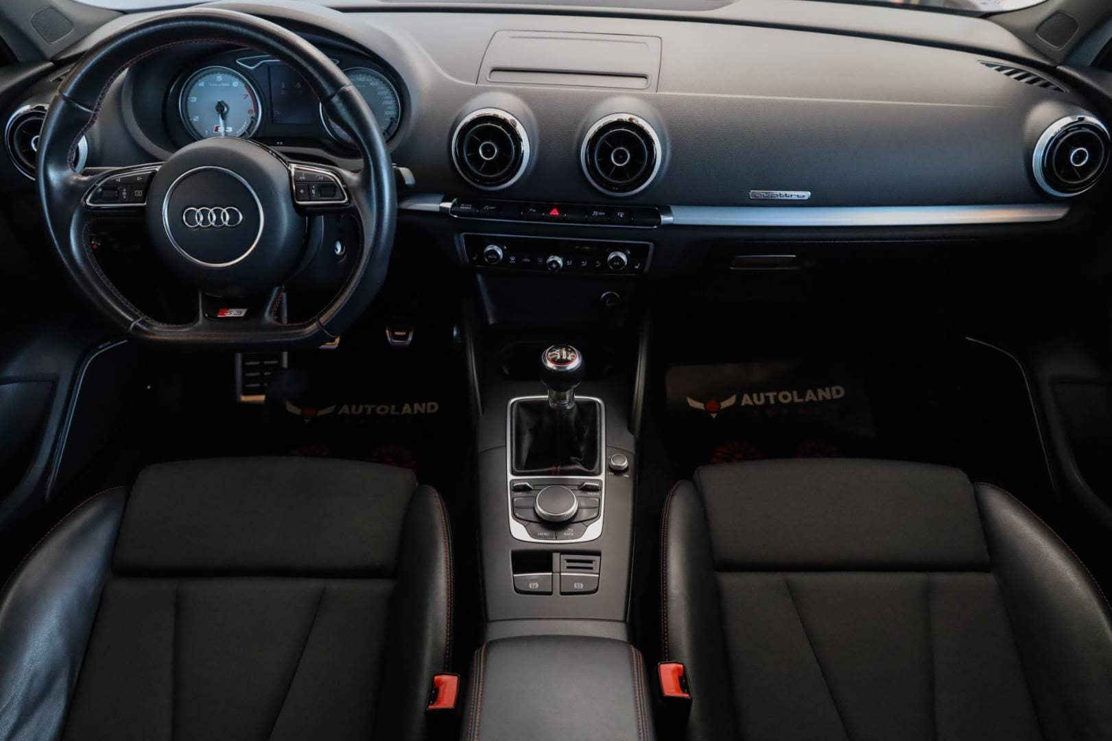 Audi-A3-S3-20-TFSI-quattro-14
