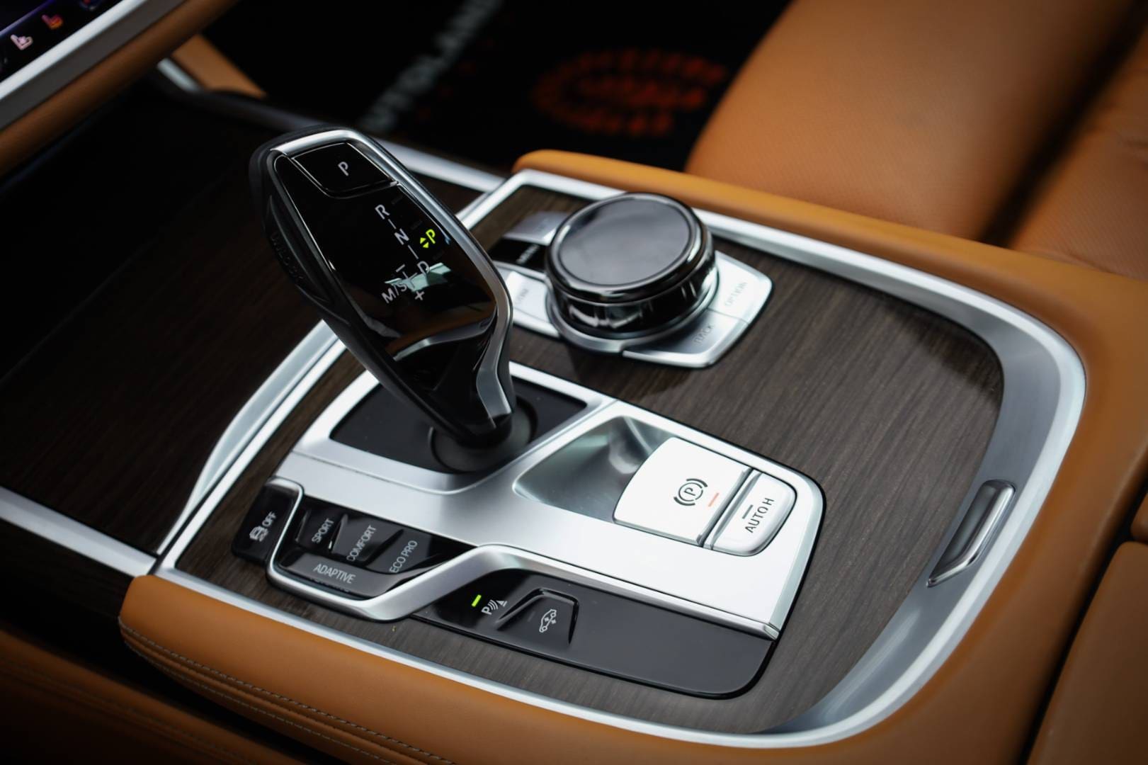 BMW-Rad-7-750Li-M-packet-xDrive-AT-760Li-V12-Optic-48