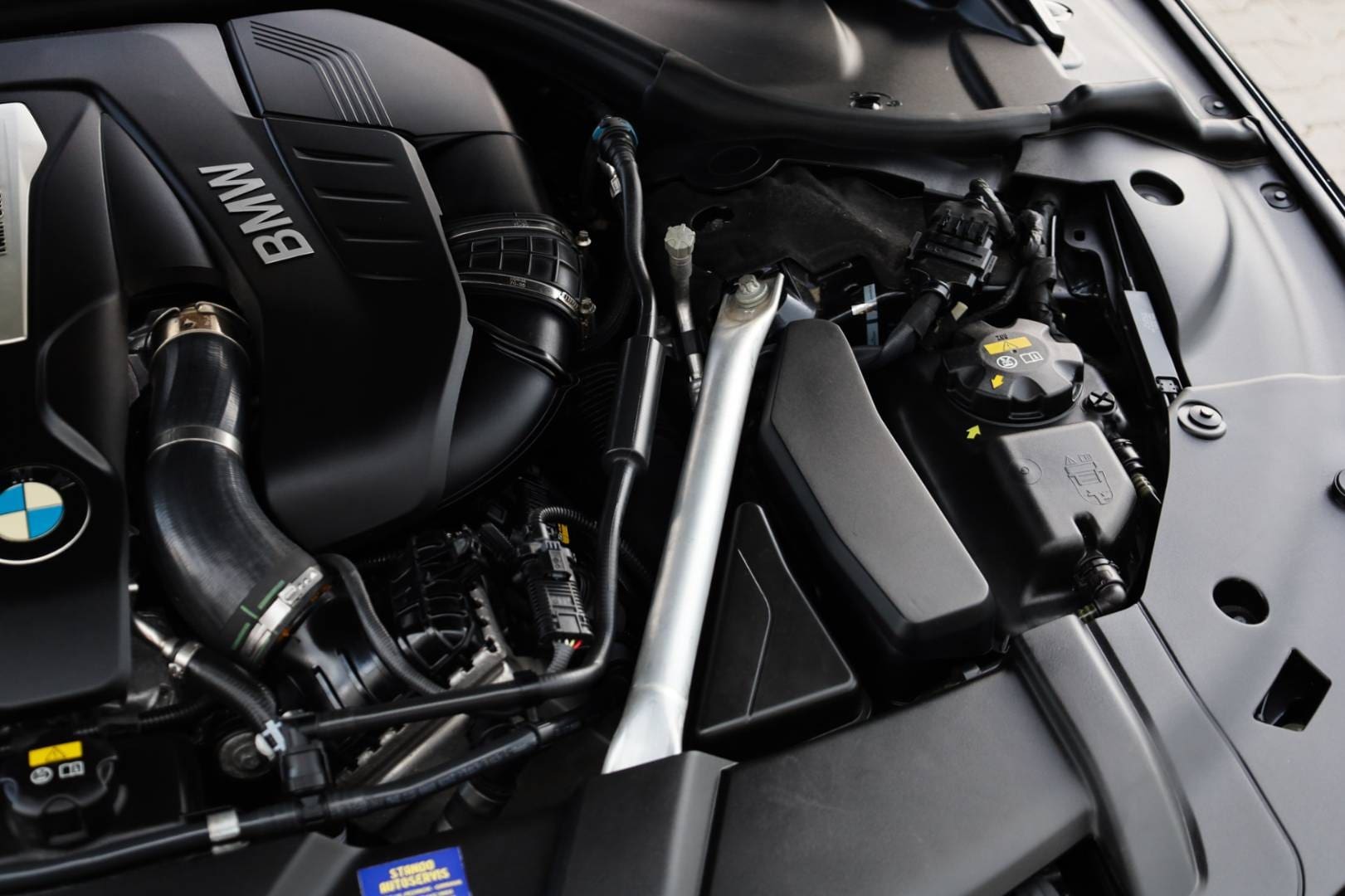 BMW-Rad-7-750Li-M-packet-xDrive-AT-760Li-V12-Optic-67