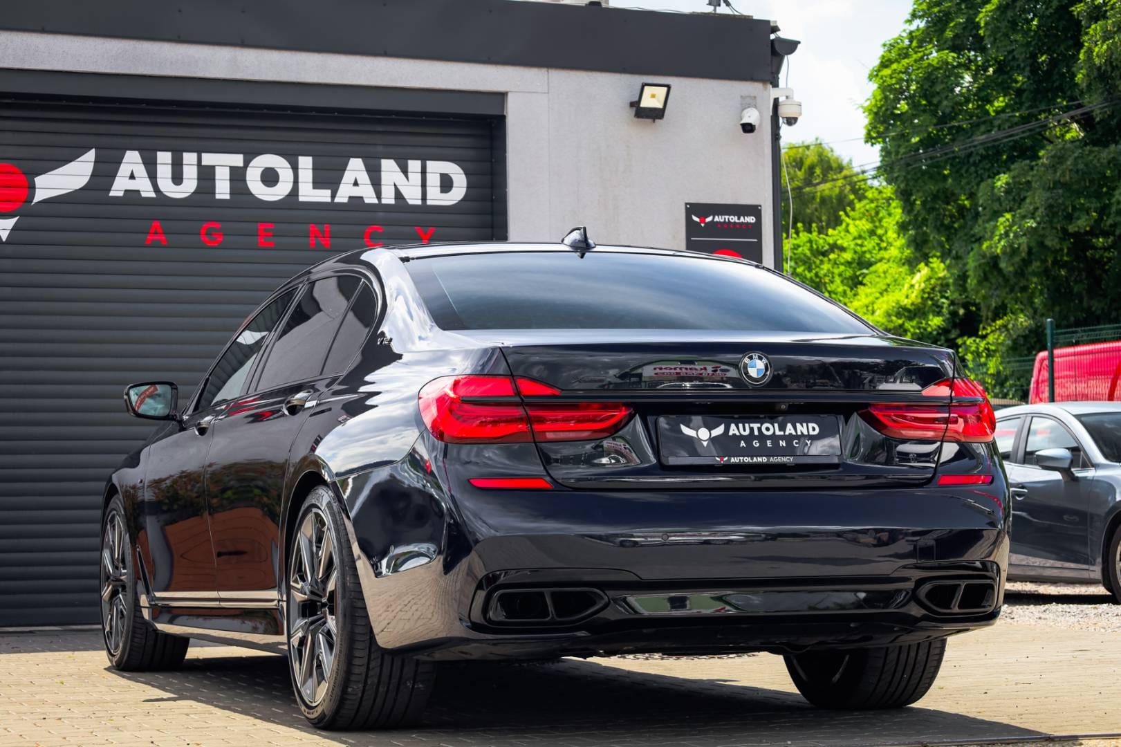 BMW-Rad-7-750Li-M-packet-xDrive-AT-760Li-V12-Optic-8