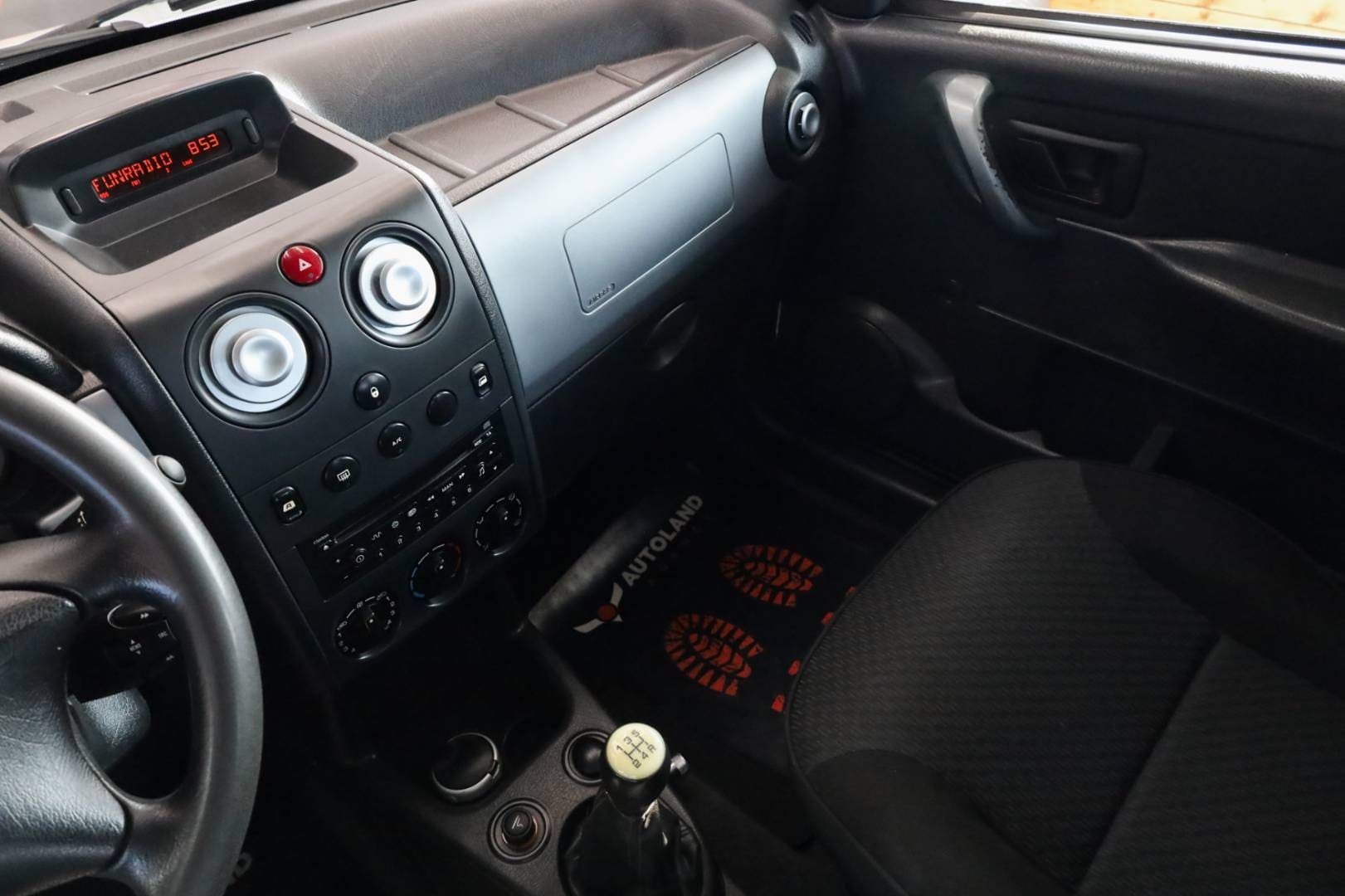 Citroen-Berlingo-16-HDi-Multispace-90k-21
