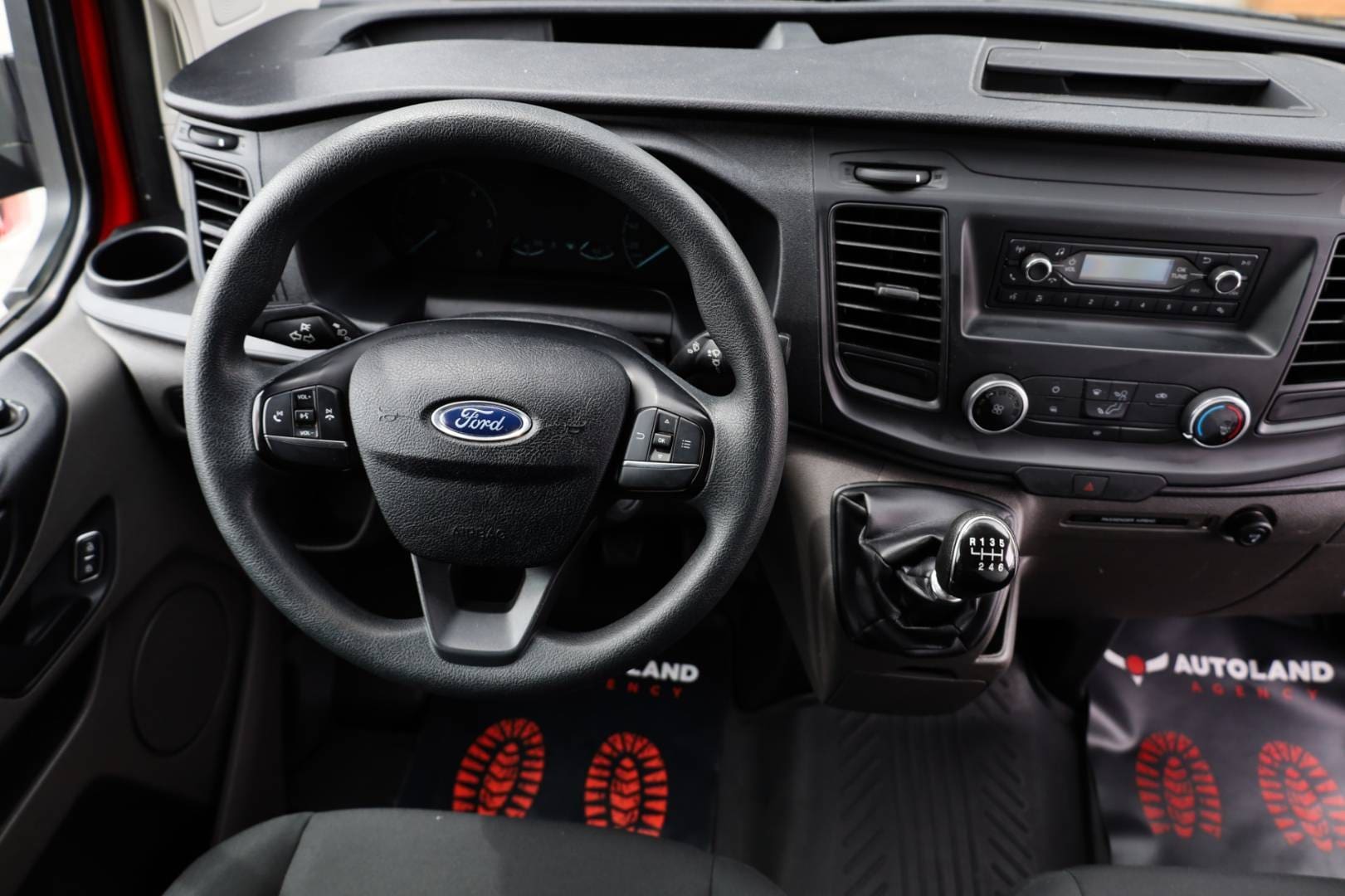 Ford-Transit-Custom-20-TDCi-Fleet-L1-260S-13