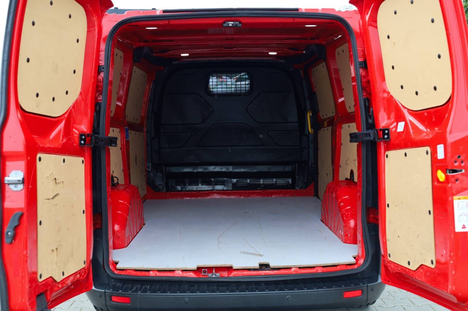 Ford-Transit-Custom-20-TDCi-Fleet-L1-260S-28