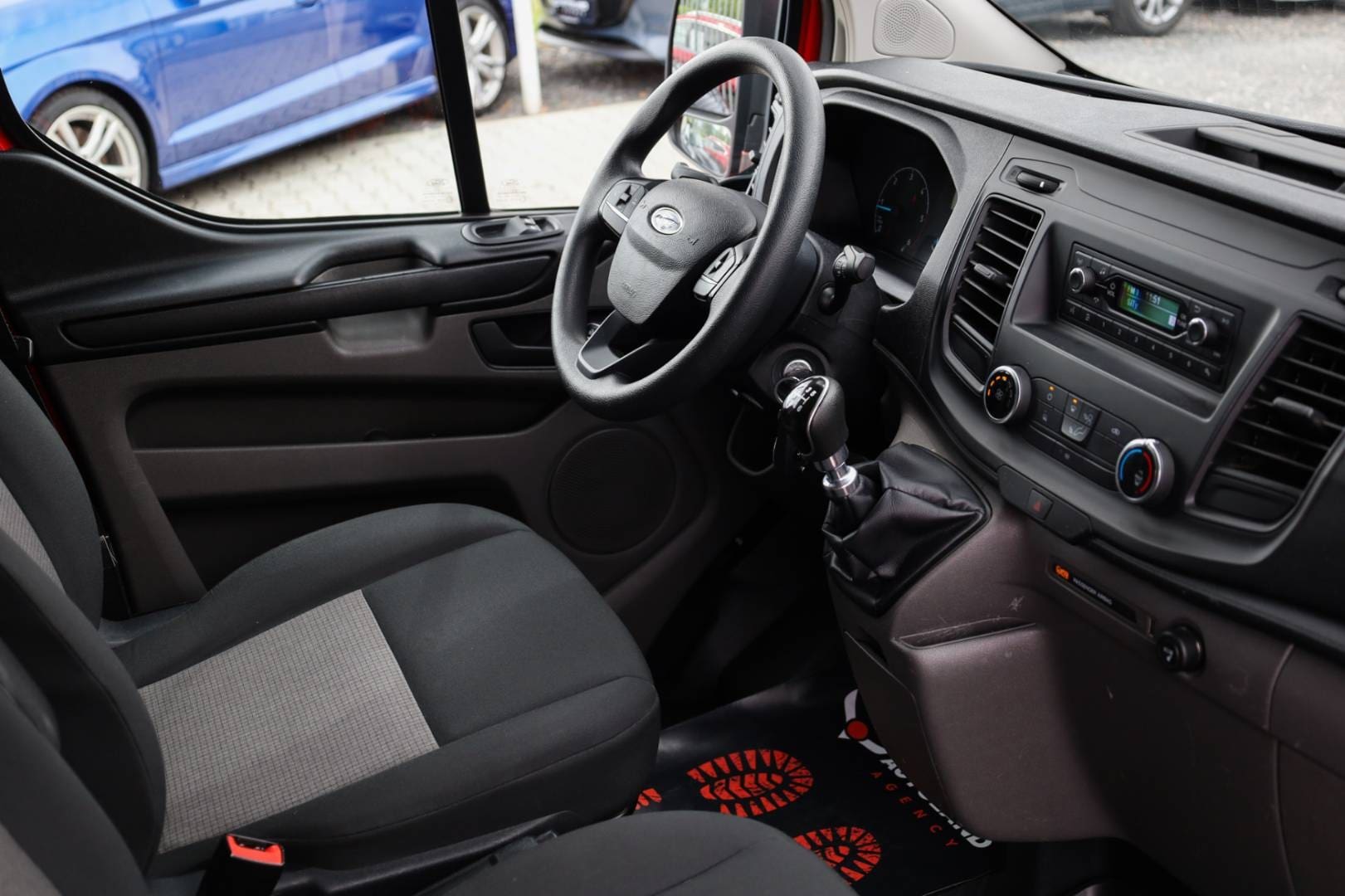 Ford-Transit-Custom-20-TDCi-Fleet-L1-260S-34