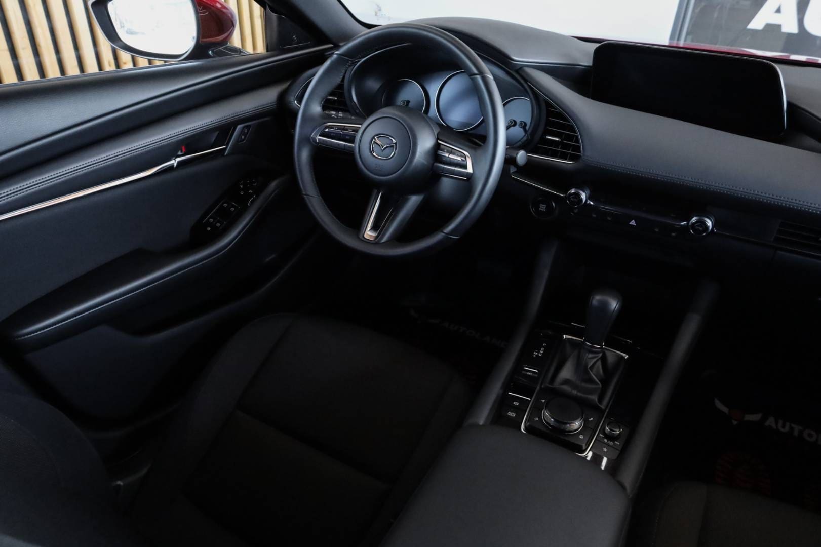 Mazda-3-20-Skyactiv-G122-PlusSafety-AT-14