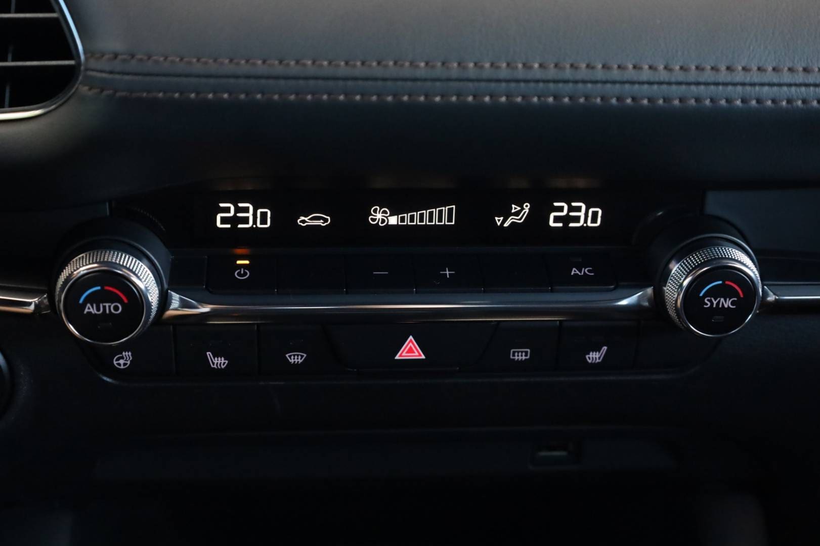 Mazda-3-20-Skyactiv-G122-PlusSafety-AT-32