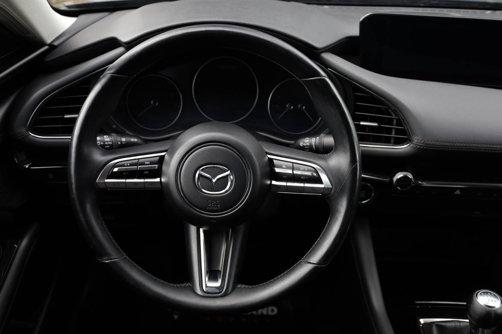 Mazda-3-20-Skyactiv-G122-PlusStyleSoundSafety-16