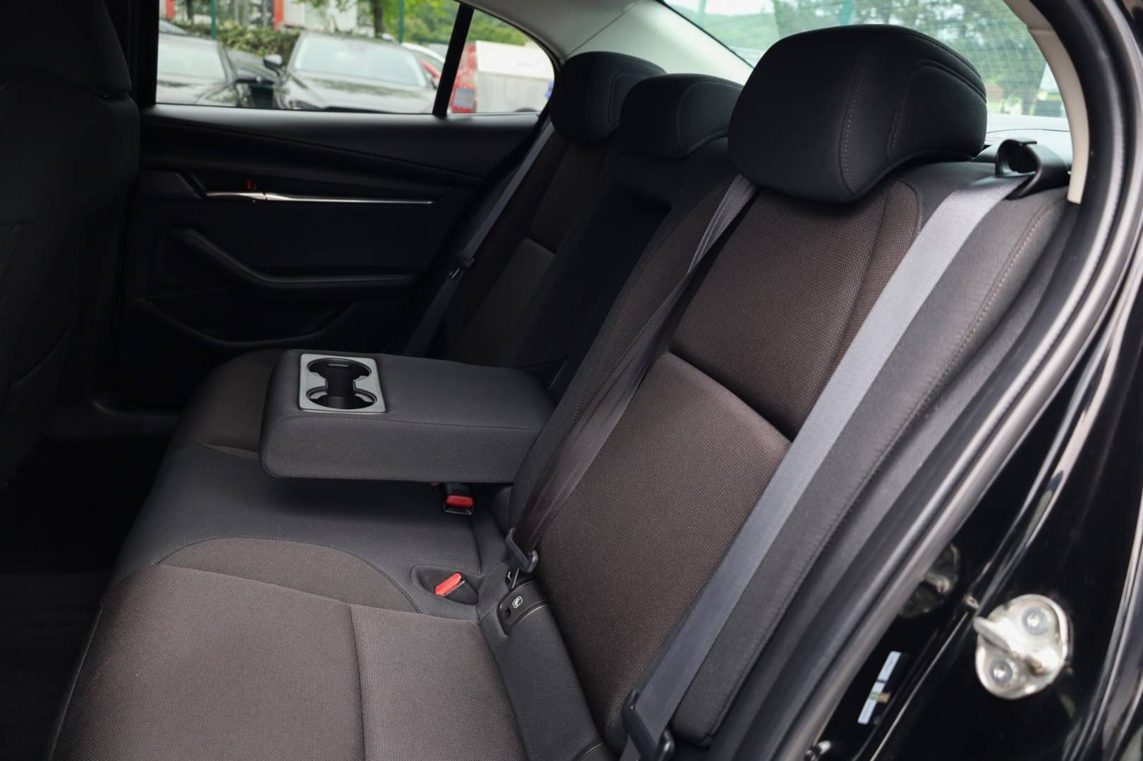 Mazda-3-20-Skyactiv-G122-PlusStyleSoundSafety-40