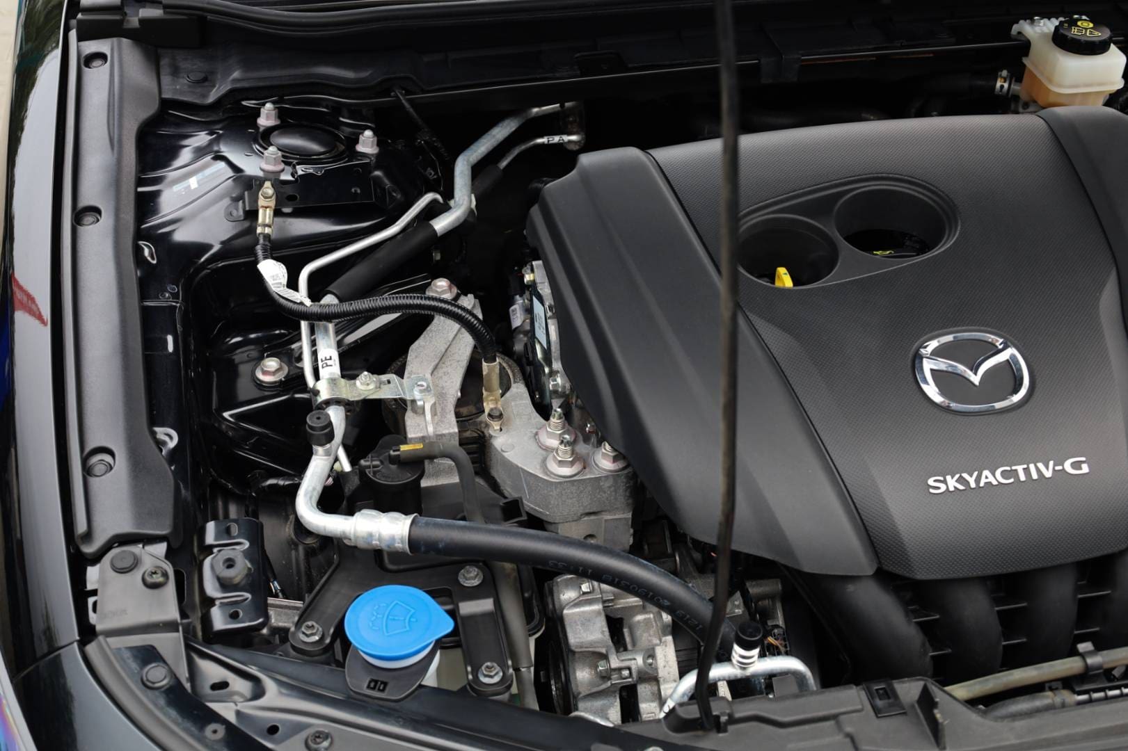 Mazda-3-20-Skyactiv-G122-PlusStyleSoundSafety-48