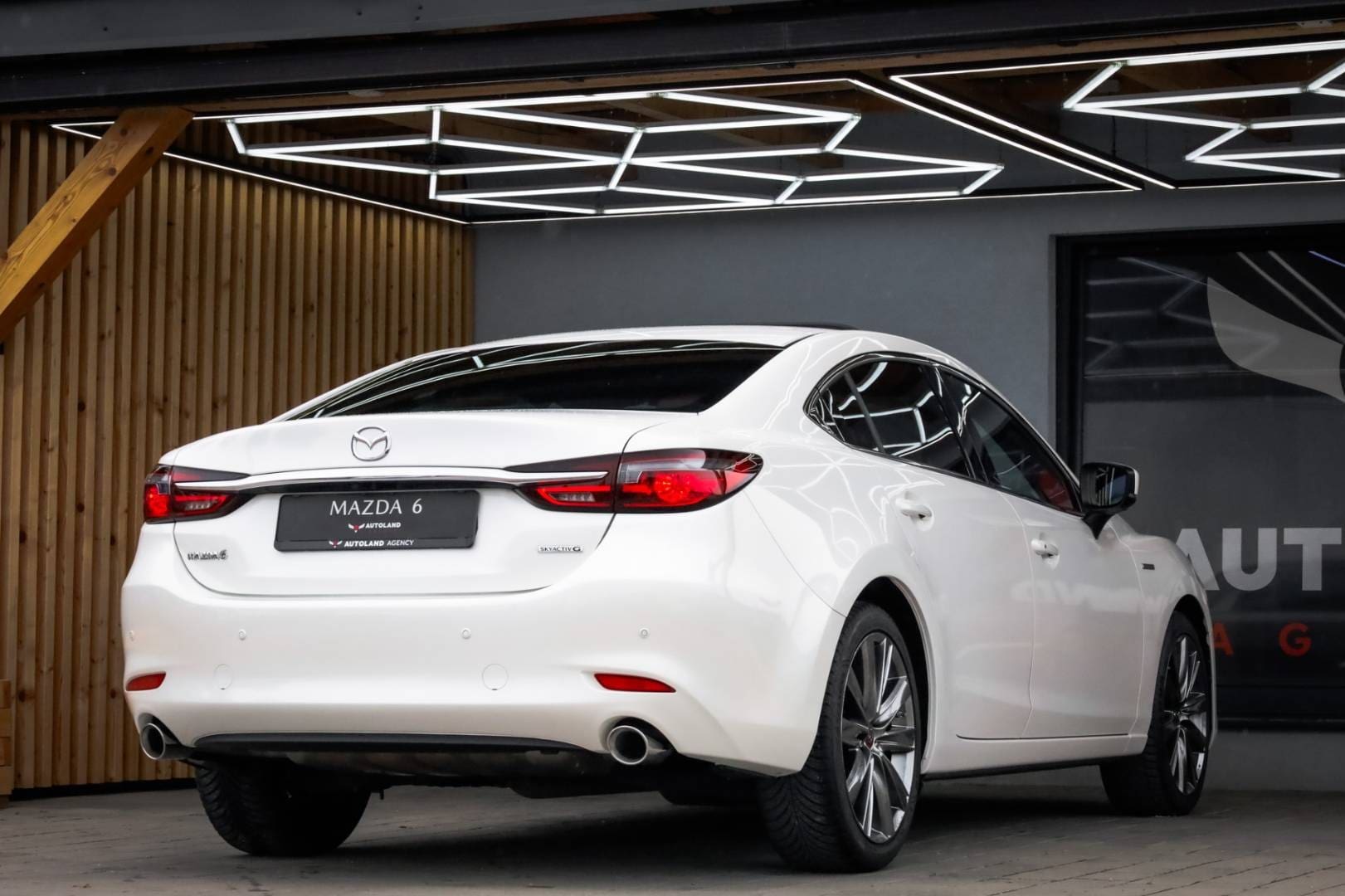 Mazda-6-20-Skyactiv-G165-Limited-Edition-100-years-Anniversary-AT-5