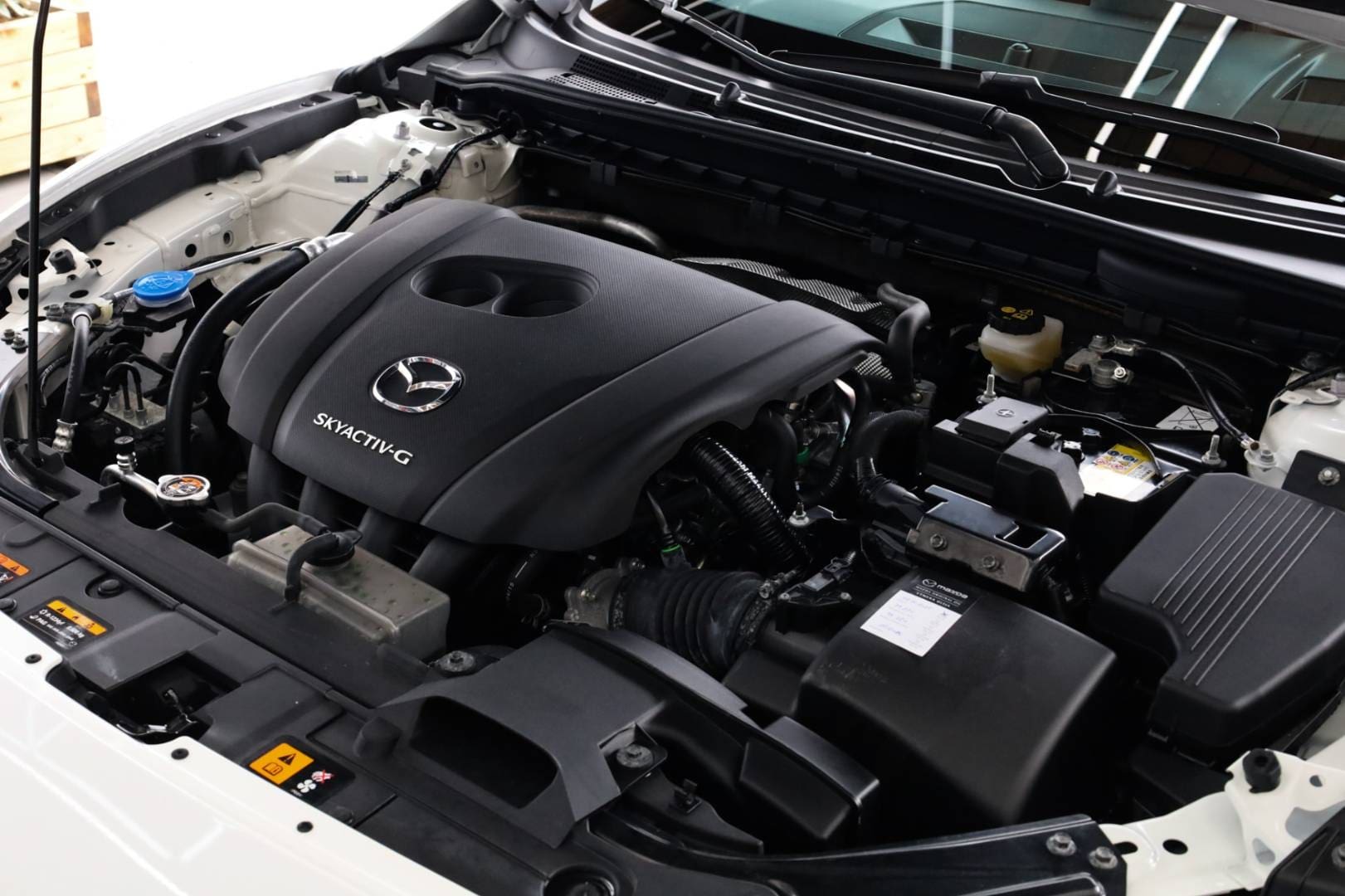 Mazda-6-20-Skyactiv-G165-Limited-Edition-100-years-Anniversary-AT-52
