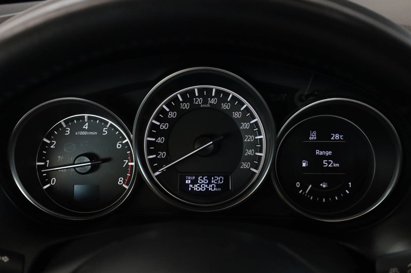 Mazda-CX-5-20-Skyactiv-G-AWD-Revolution-23