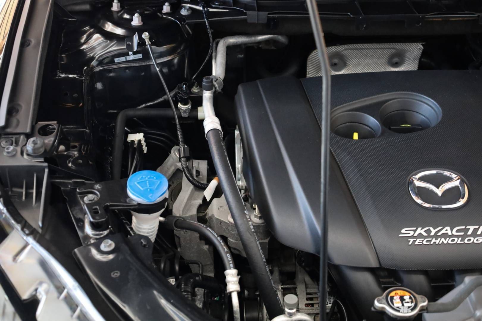 Mazda-CX-5-20-Skyactiv-G-AWD-Revolution-47