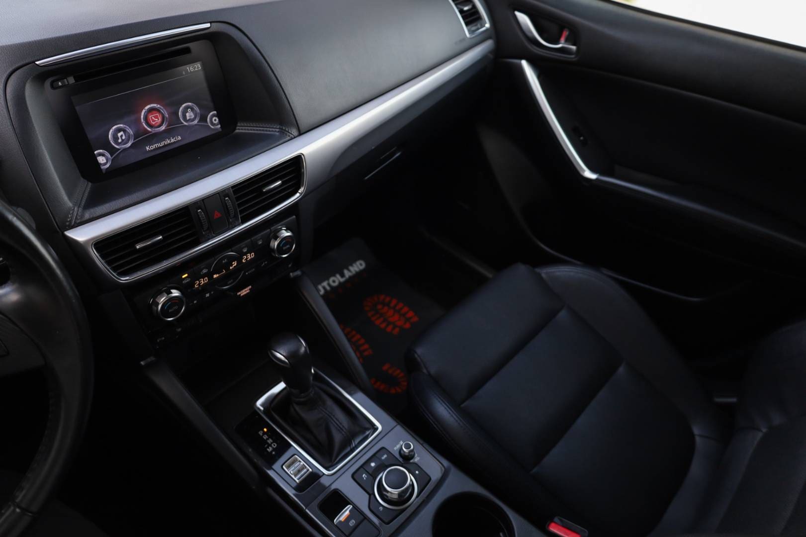 Mazda-CX-5-20-Skyactiv-G-Revolution-Top-AT-22