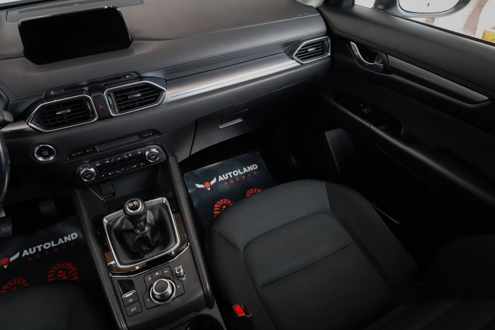 Mazda-CX-5-20-Skyactiv-G165-Attraction-13