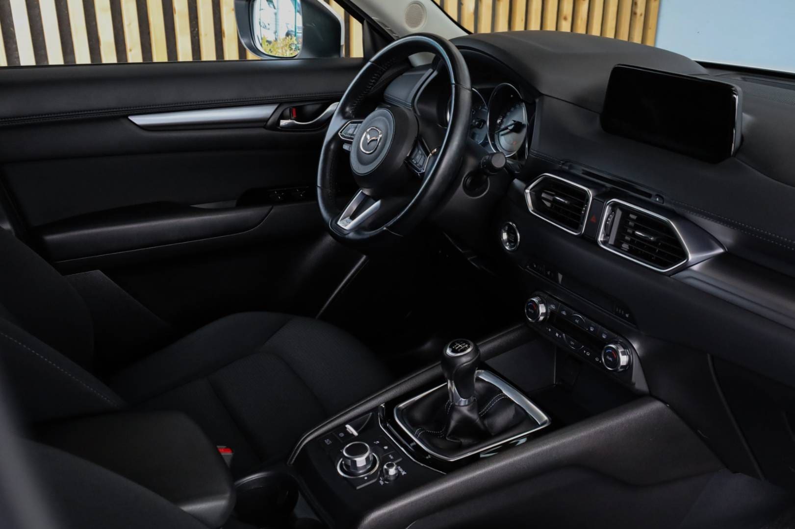 Mazda-CX-5-20-Skyactiv-G165-Attraction-43