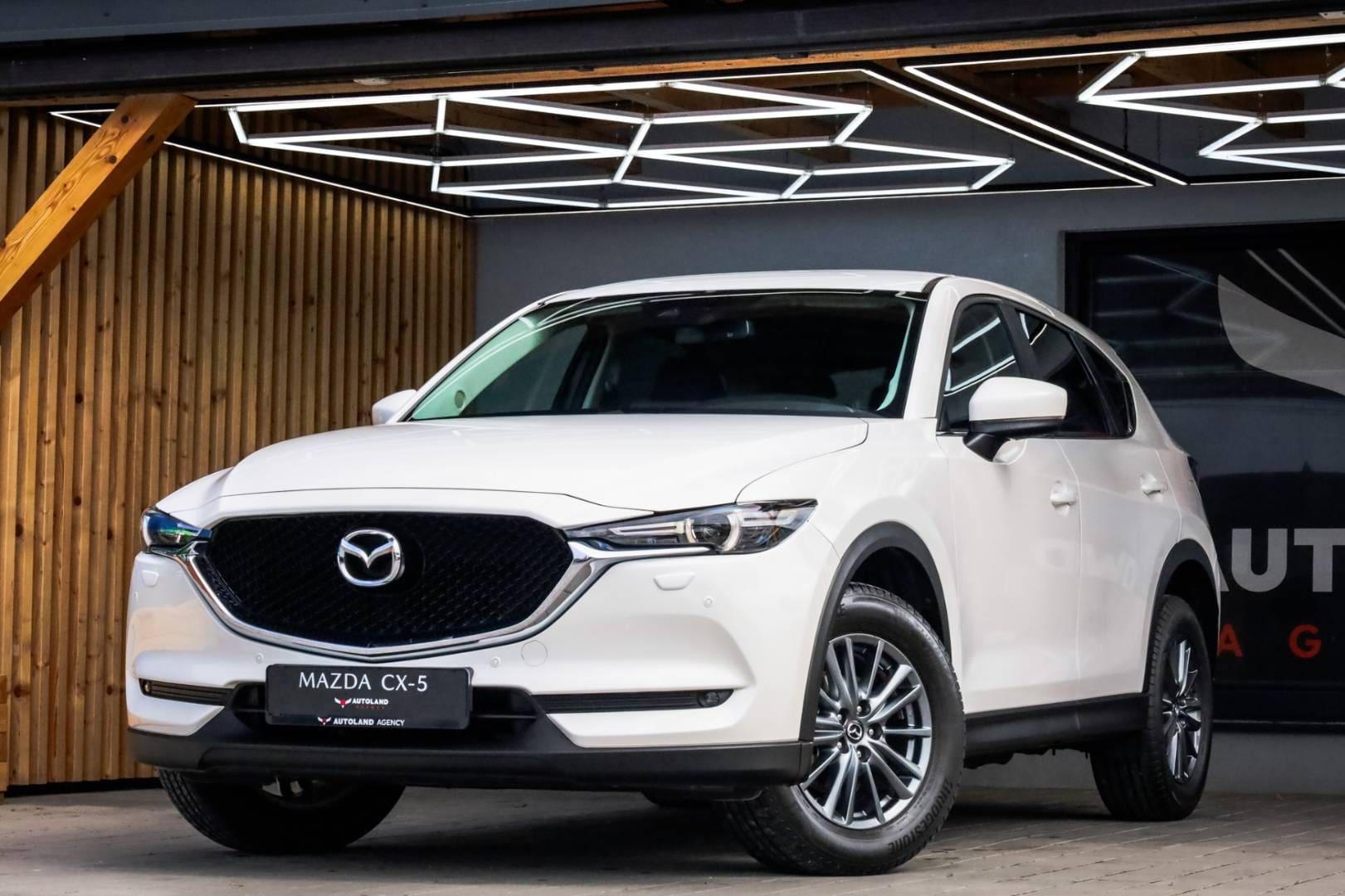 Mazda-CX-5-20-Skyactiv-G165-Attraction
