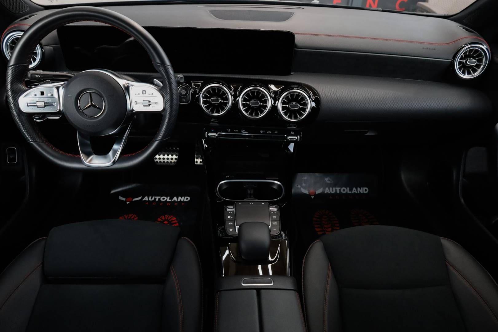 Mercedes-Benz-CLA-Kupe-200d-AMG-Line-AT-16