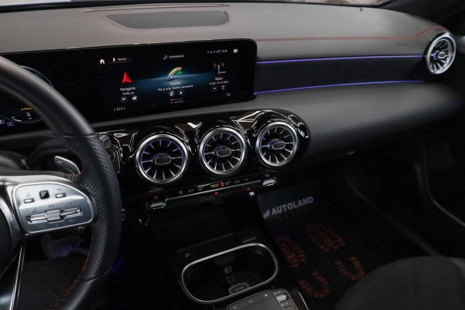 Mercedes-Benz-CLA-Kupe-200d-AMG-Line-AT-31
