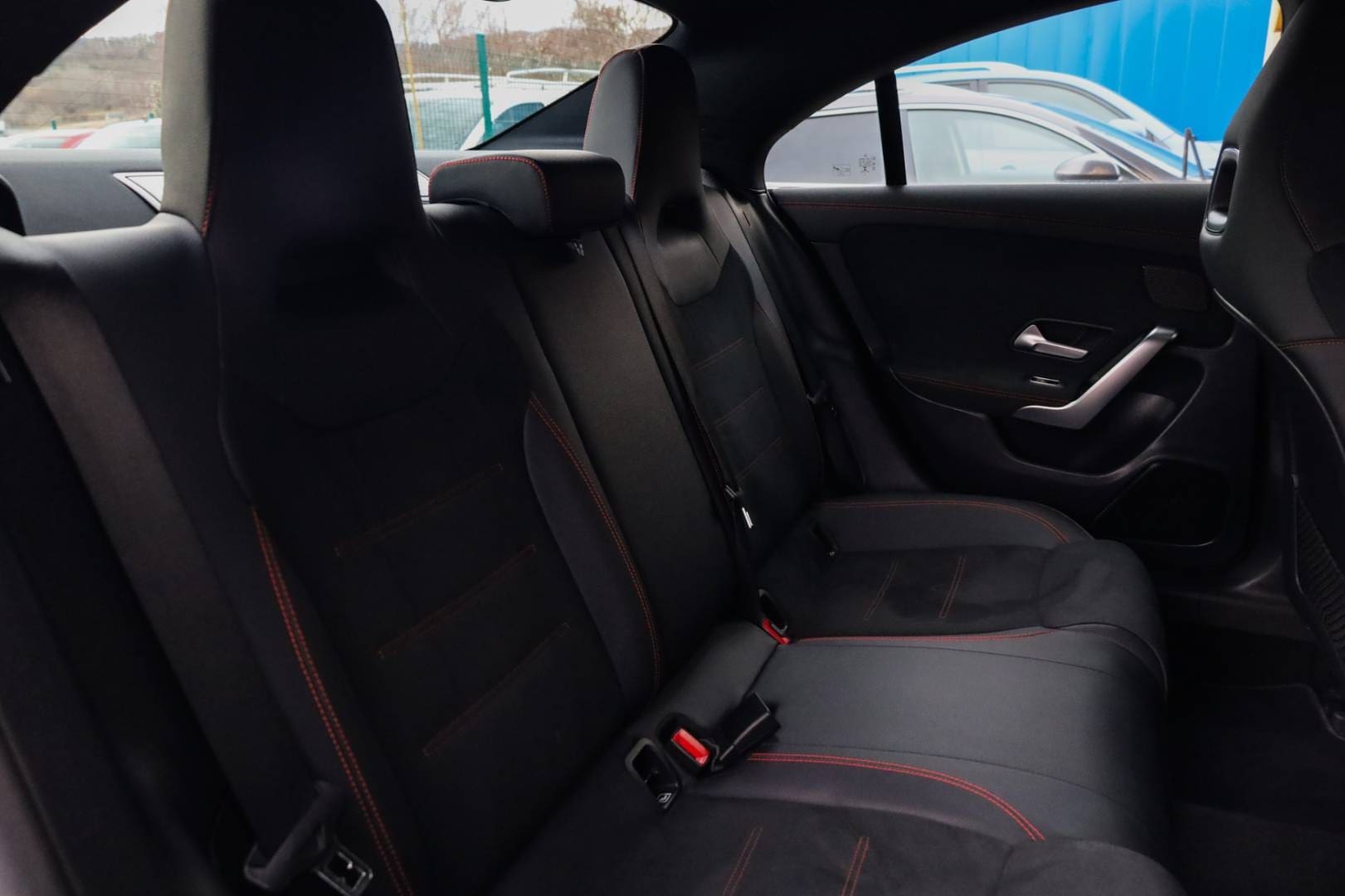 Mercedes-Benz-CLA-Kupe-200d-AMG-Line-AT-64