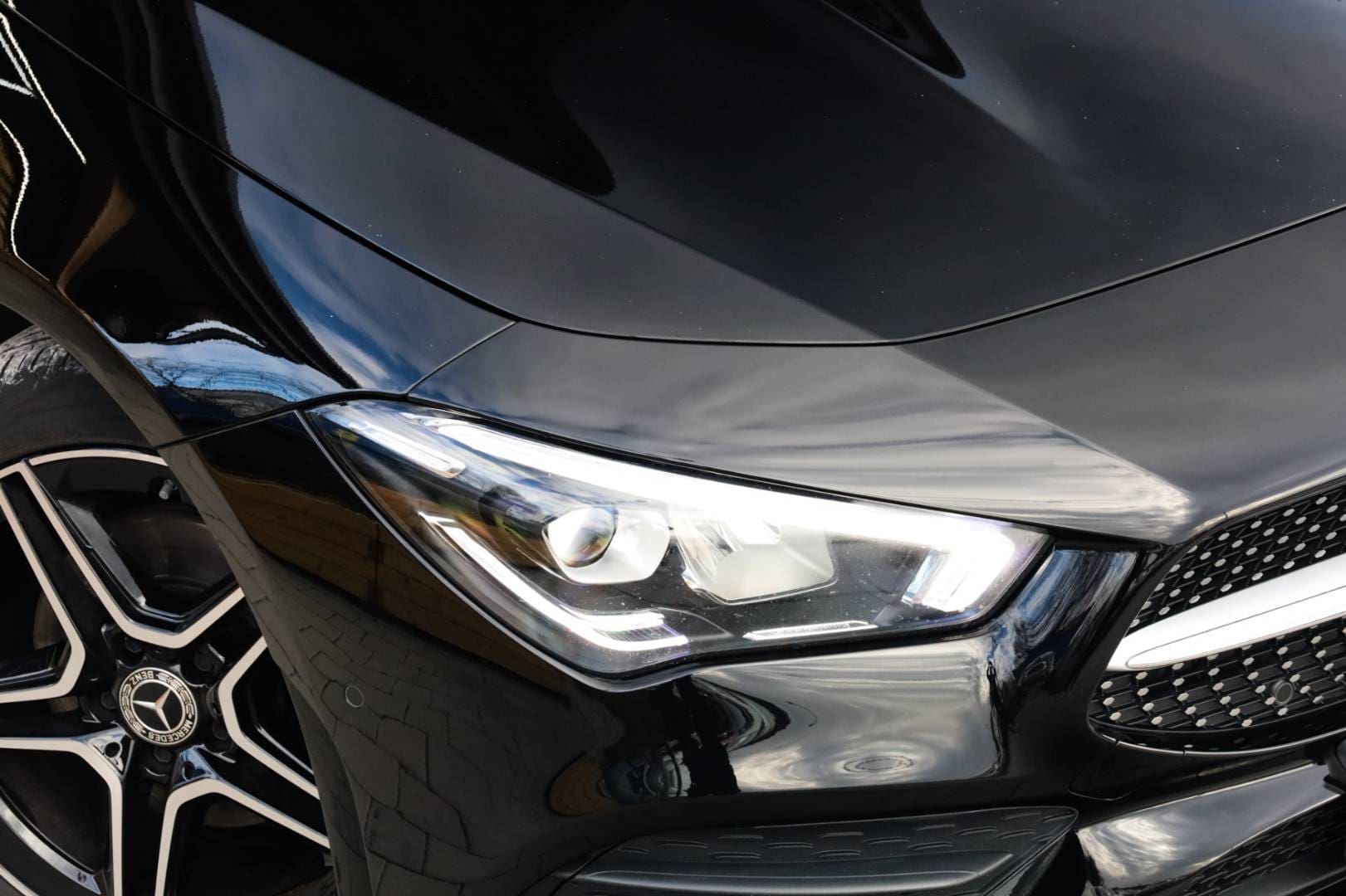 Mercedes-Benz-CLA-Kupe-200d-AMG-Line-AT-74