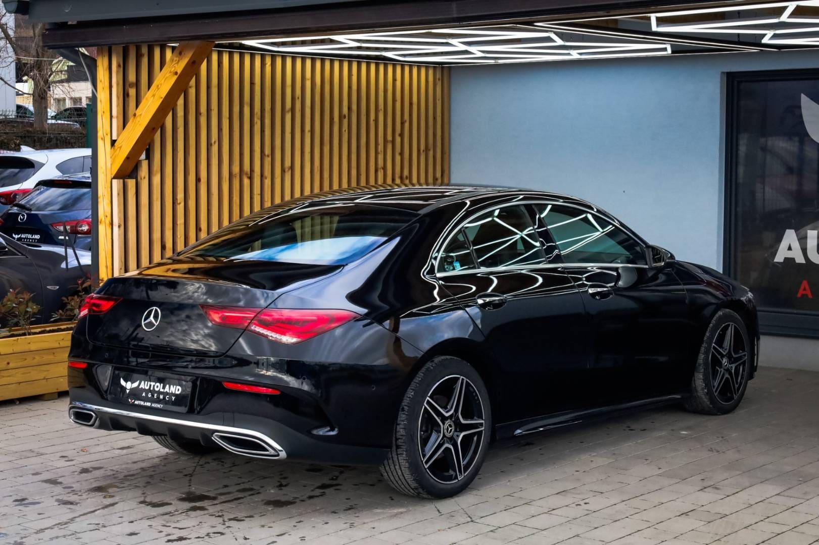 Mercedes-Benz-CLA-Kupe-200d-AMG-Line-AT-9