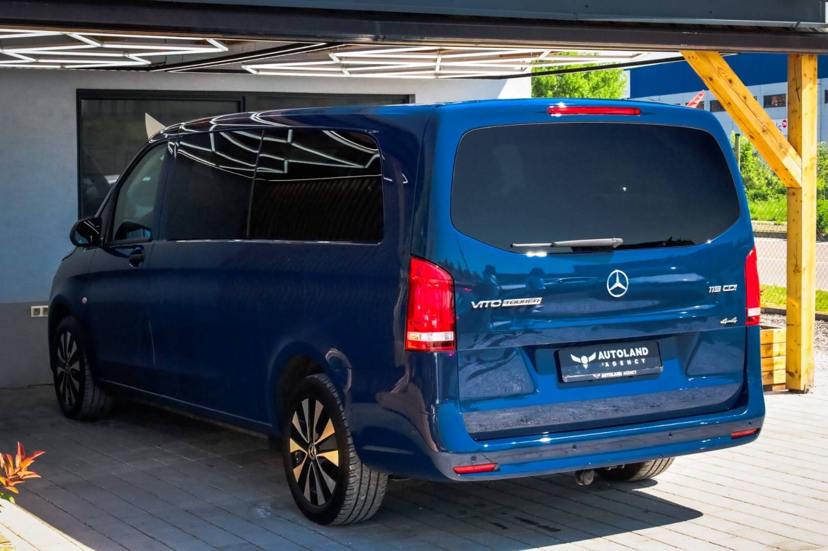 Mercedes-Benz-Vito-Tourer-119-CDI-extralang-Pro-4x4-AT-9