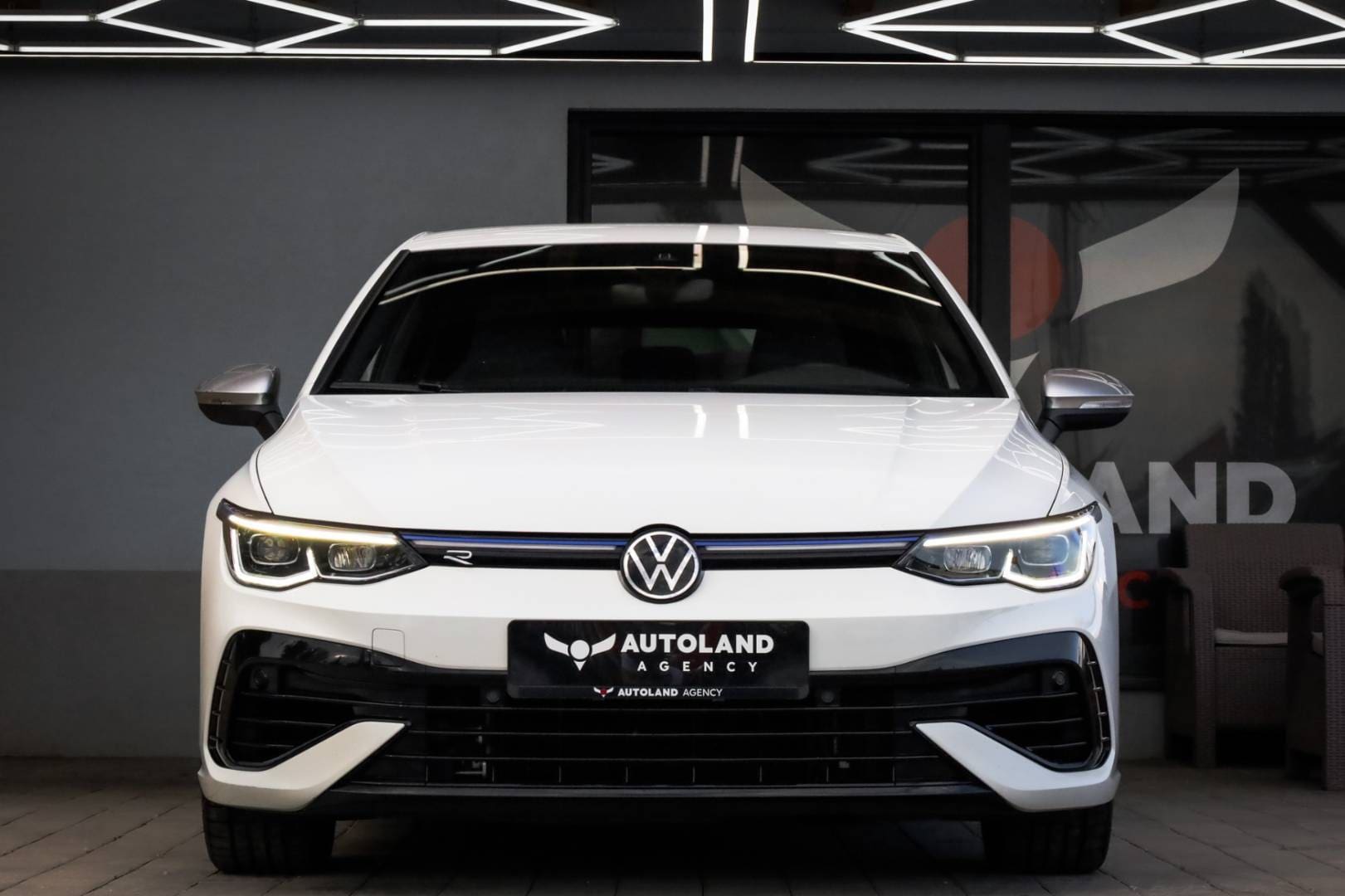 Volkswagen-Golf-20-TSI-320k-R-4MOTION-DSG-2