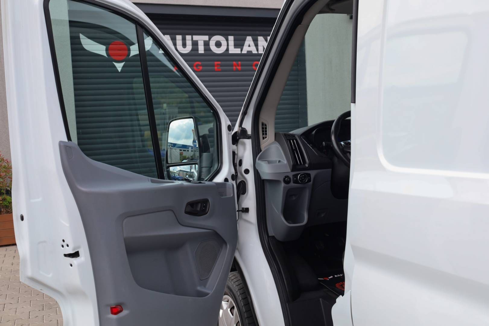 Ford-Transit-20-TDCi-Trend-L2H2-T310-FWD-10
