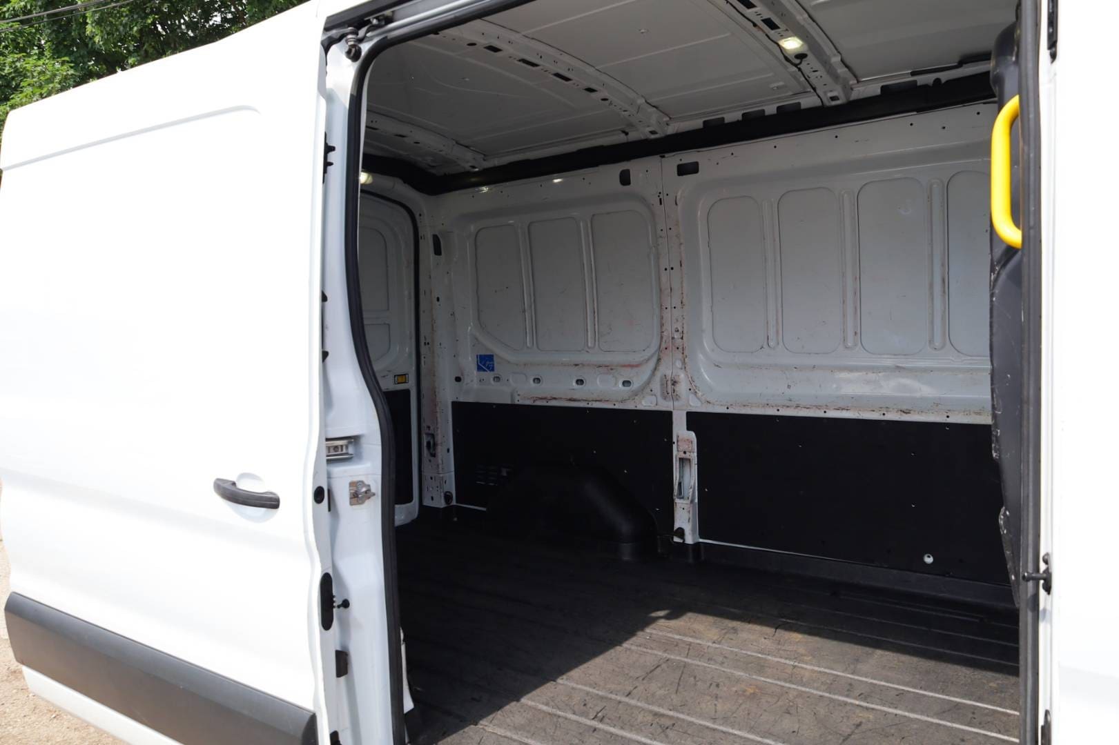 Ford-Transit-20-TDCi-Trend-L2H2-T310-FWD-29