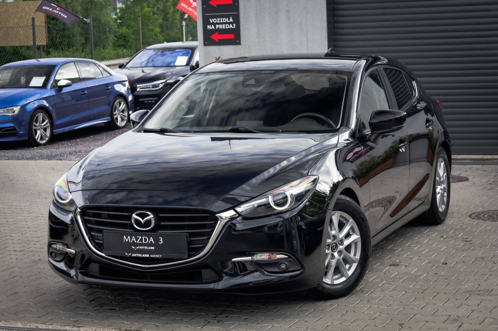 Mazda-3-20-Skyactiv-G120-Attraction-1